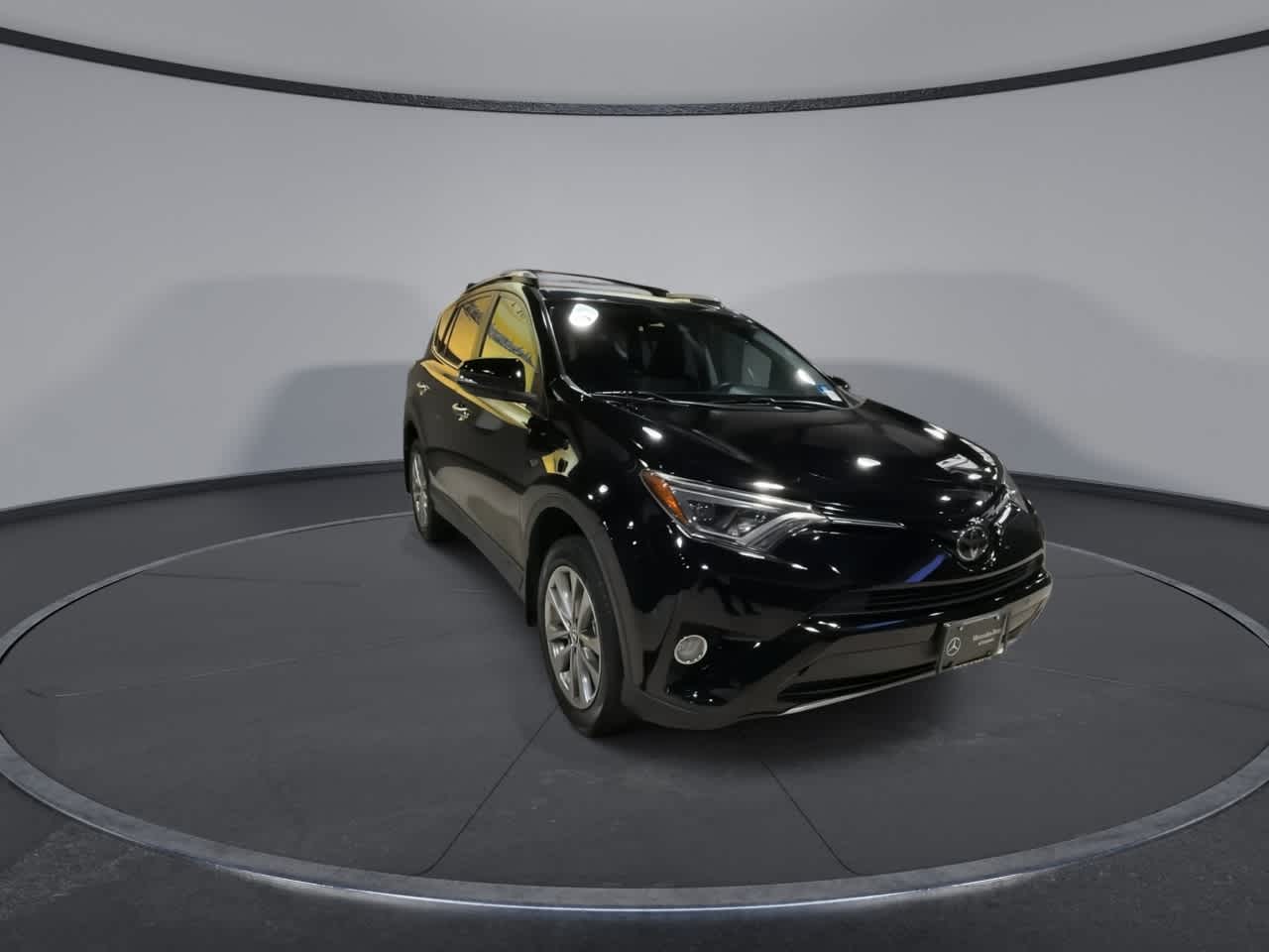 Thumbnail: 2016 Toyota RAV4 - 4