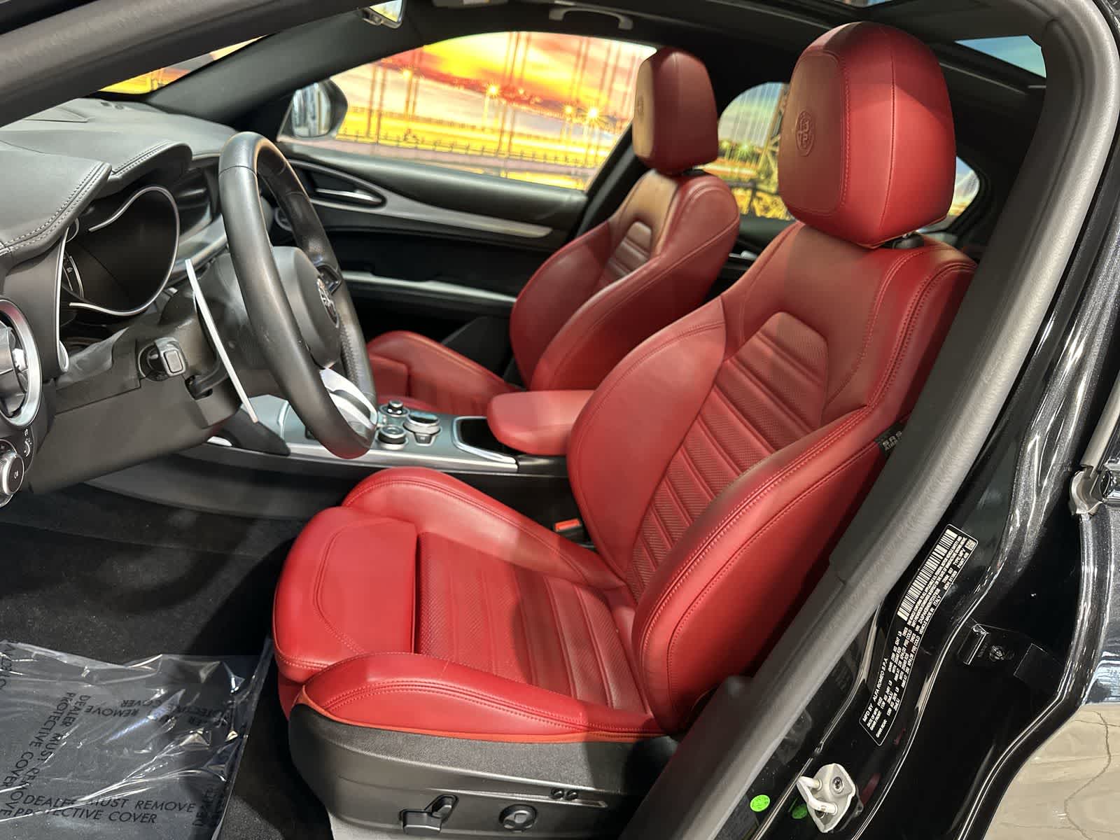 Thumbnail: 2022 Alfa Romeo Stelvio - 23
