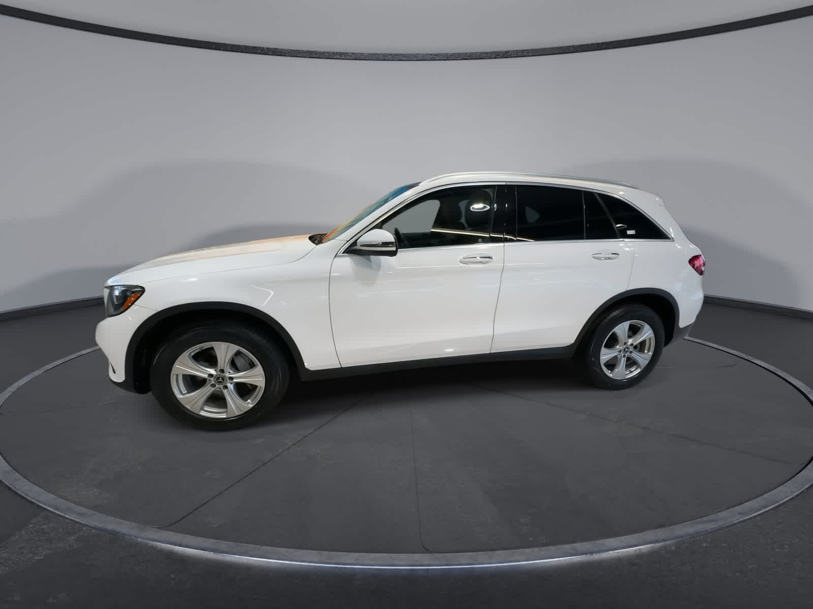 Thumbnail: 2017 Mercedes-Benz GLC - 6