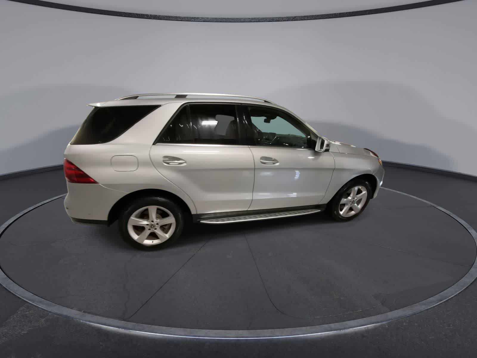 Thumbnail: 2018 Mercedes-Benz GLE - 12