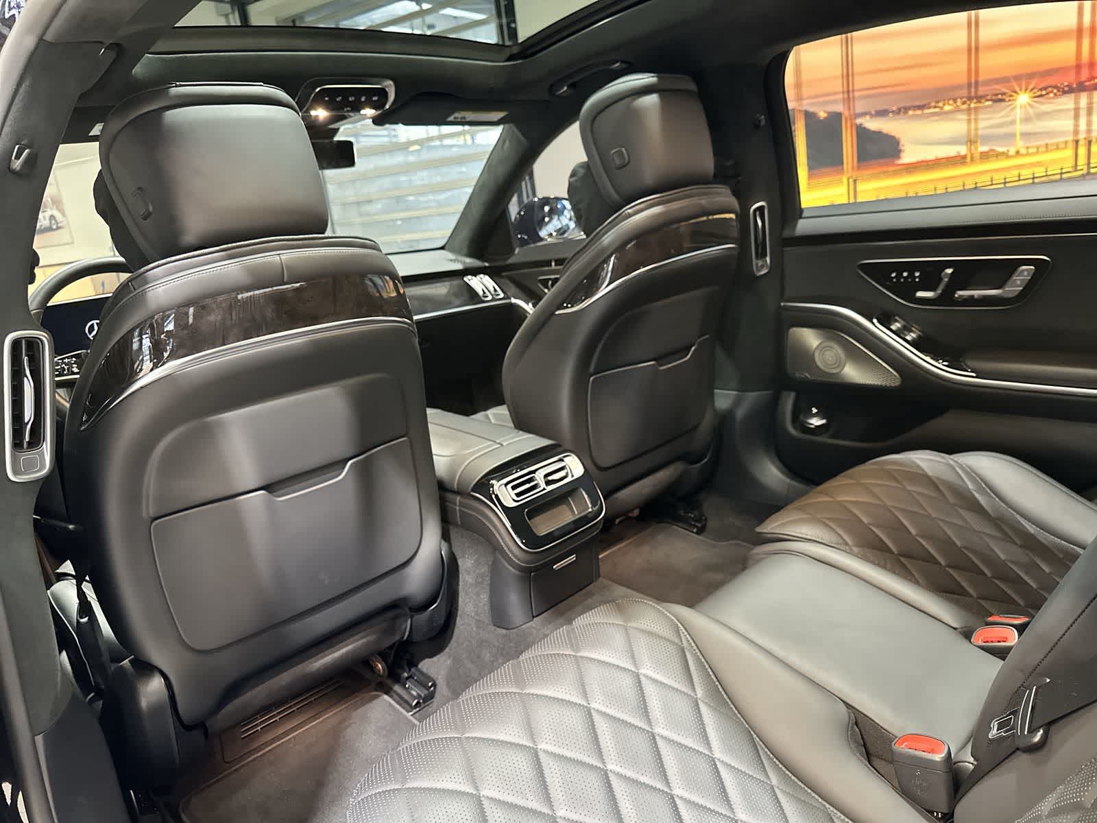 Thumbnail: 2023 Mercedes-Benz S-Class - 24