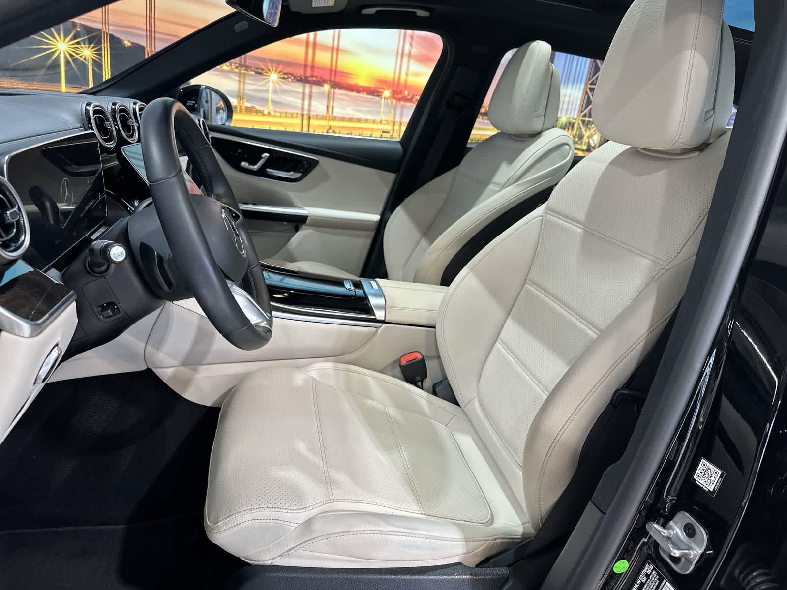 Thumbnail: 2023 Mercedes-Benz GLC - 23