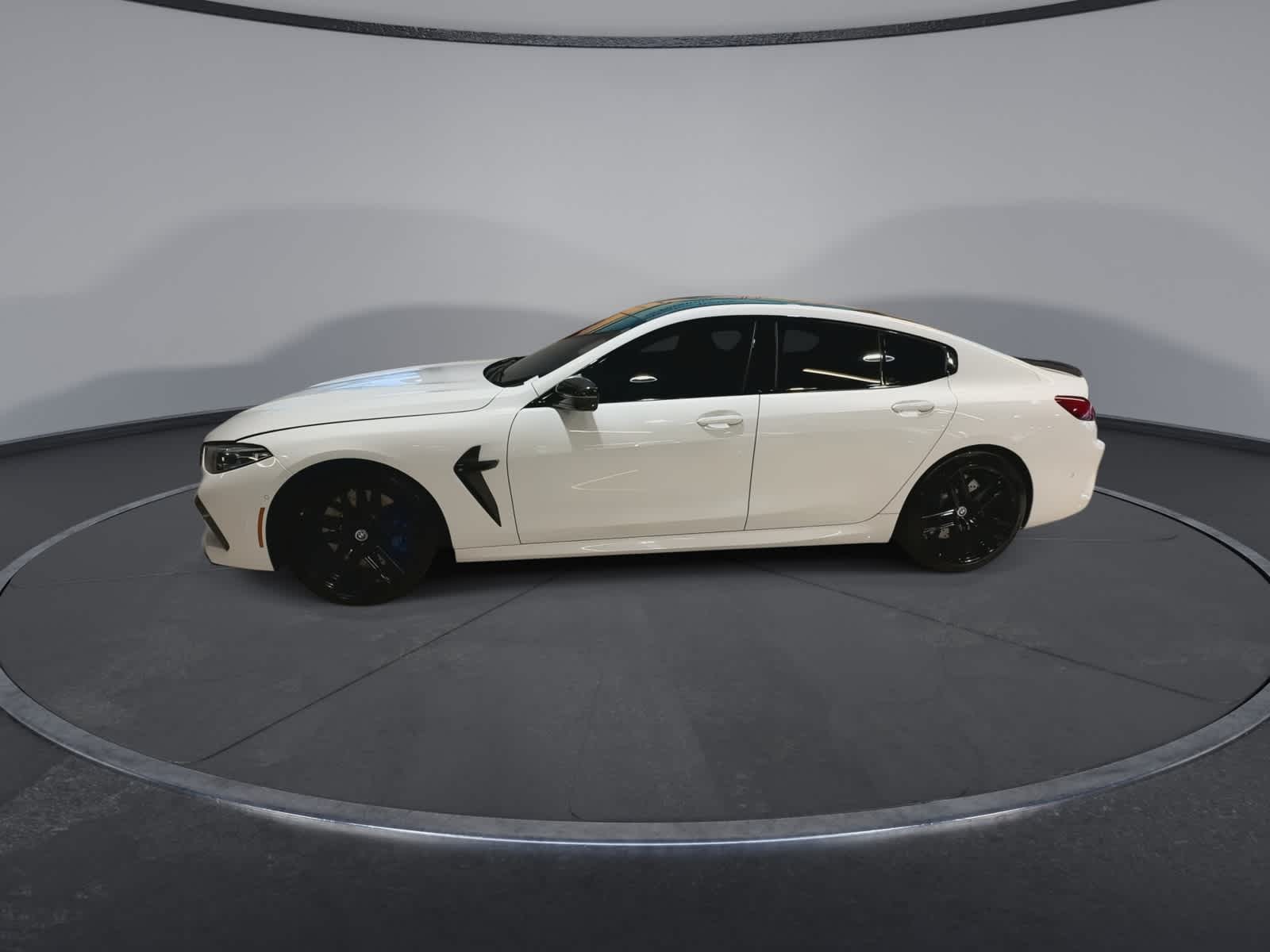 Thumbnail: 2020 BMW M8 - 6