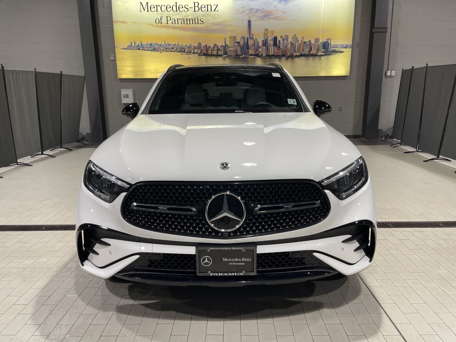 Thumbnail: 2025 Mercedes-Benz GLC - 18