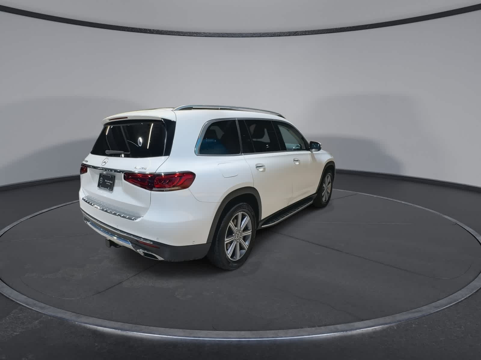 Thumbnail: 2023 Mercedes-Benz GLS - 11