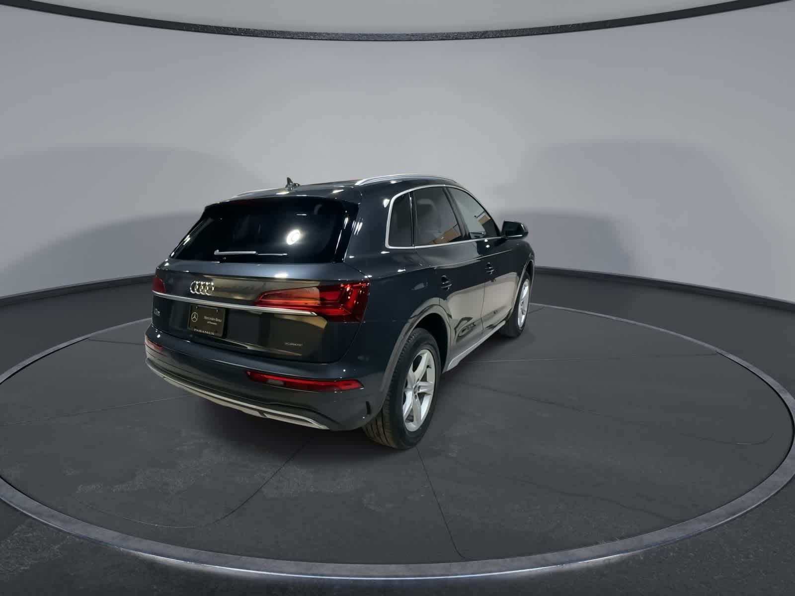 Thumbnail: 2023 Audi Q5 - 11