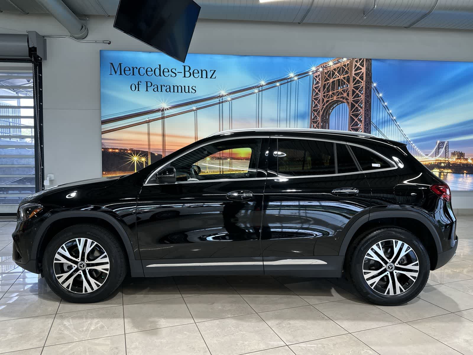 Thumbnail: 2026 Mercedes-Benz GLB - 15
