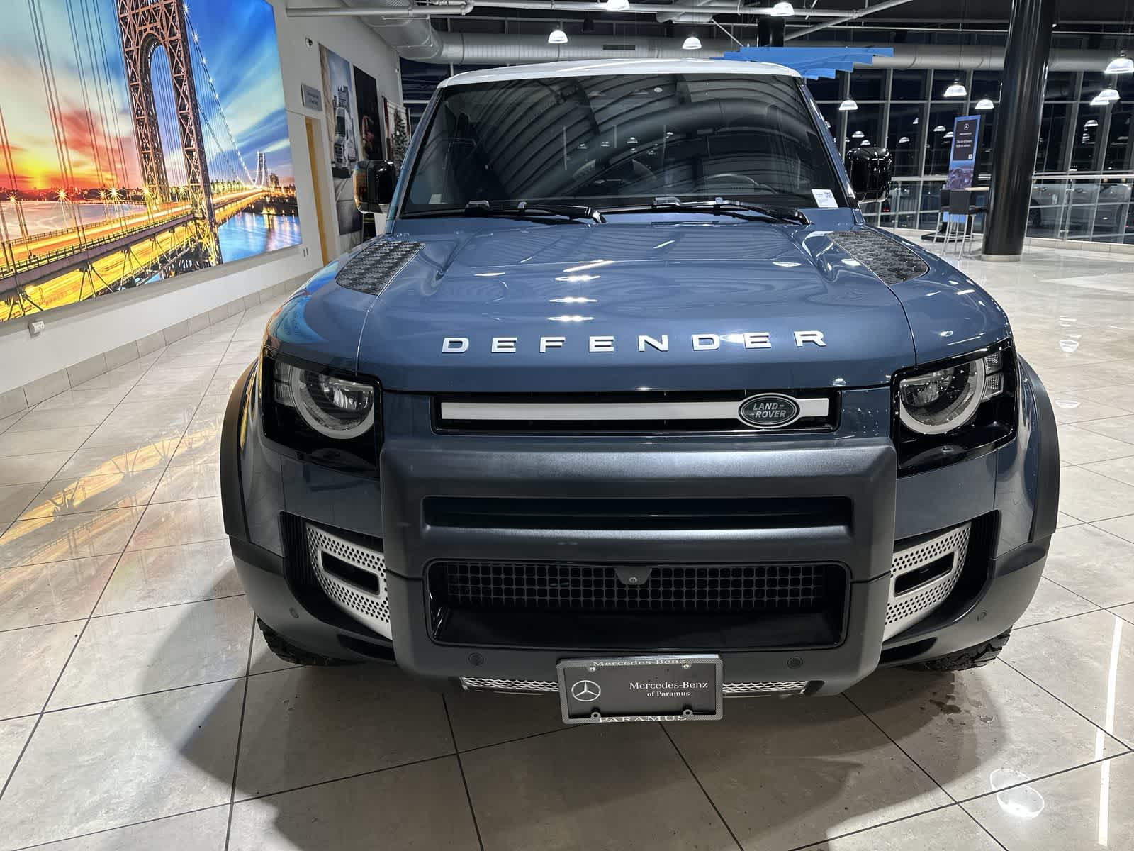 Thumbnail: 2020 Land Rover Defender - 18