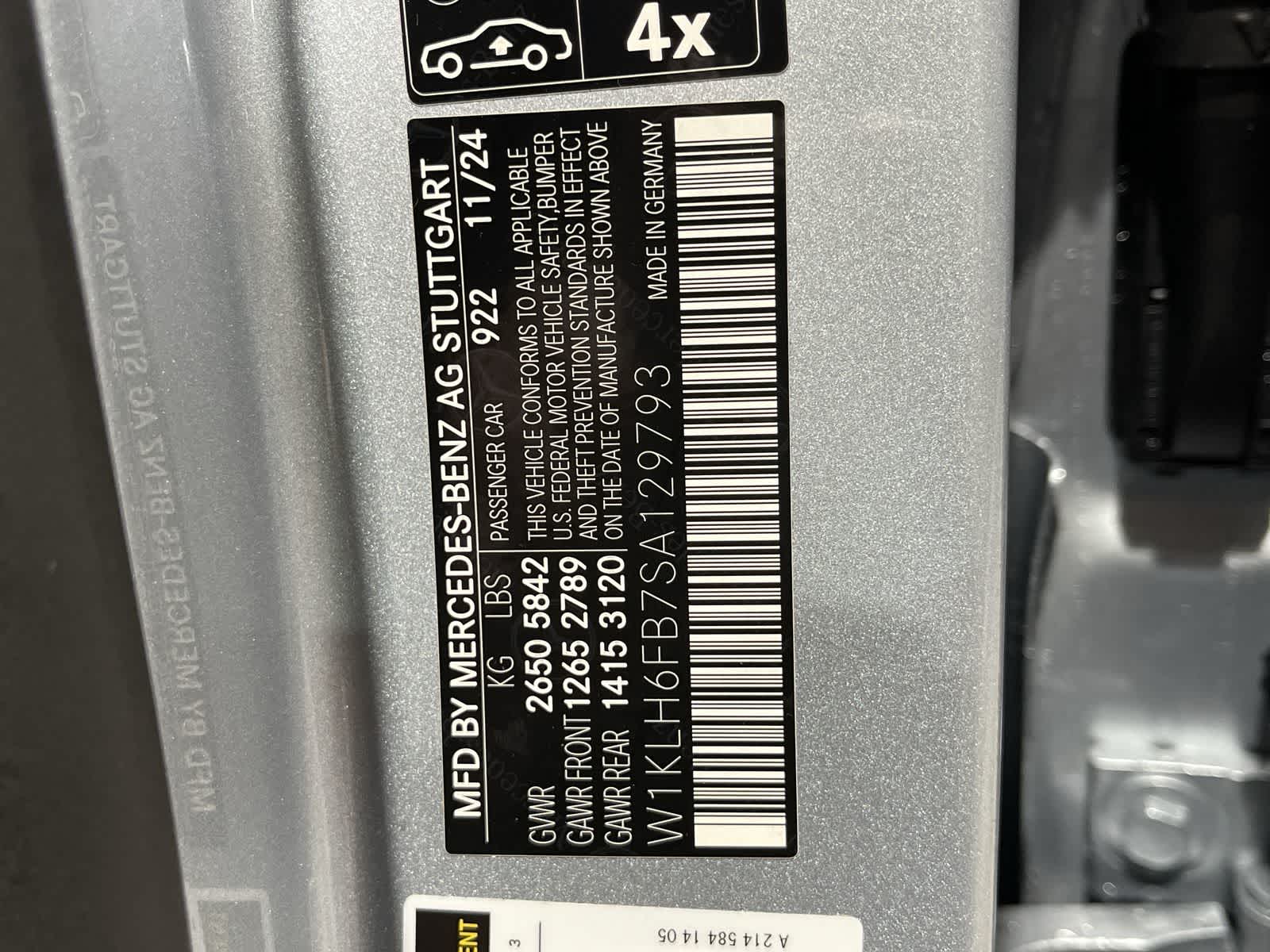 Thumbnail: 2025 Mercedes-Benz E-Class - 33