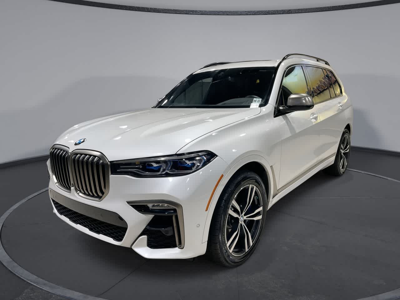 Thumbnail: 2022 BMW X7 - 1