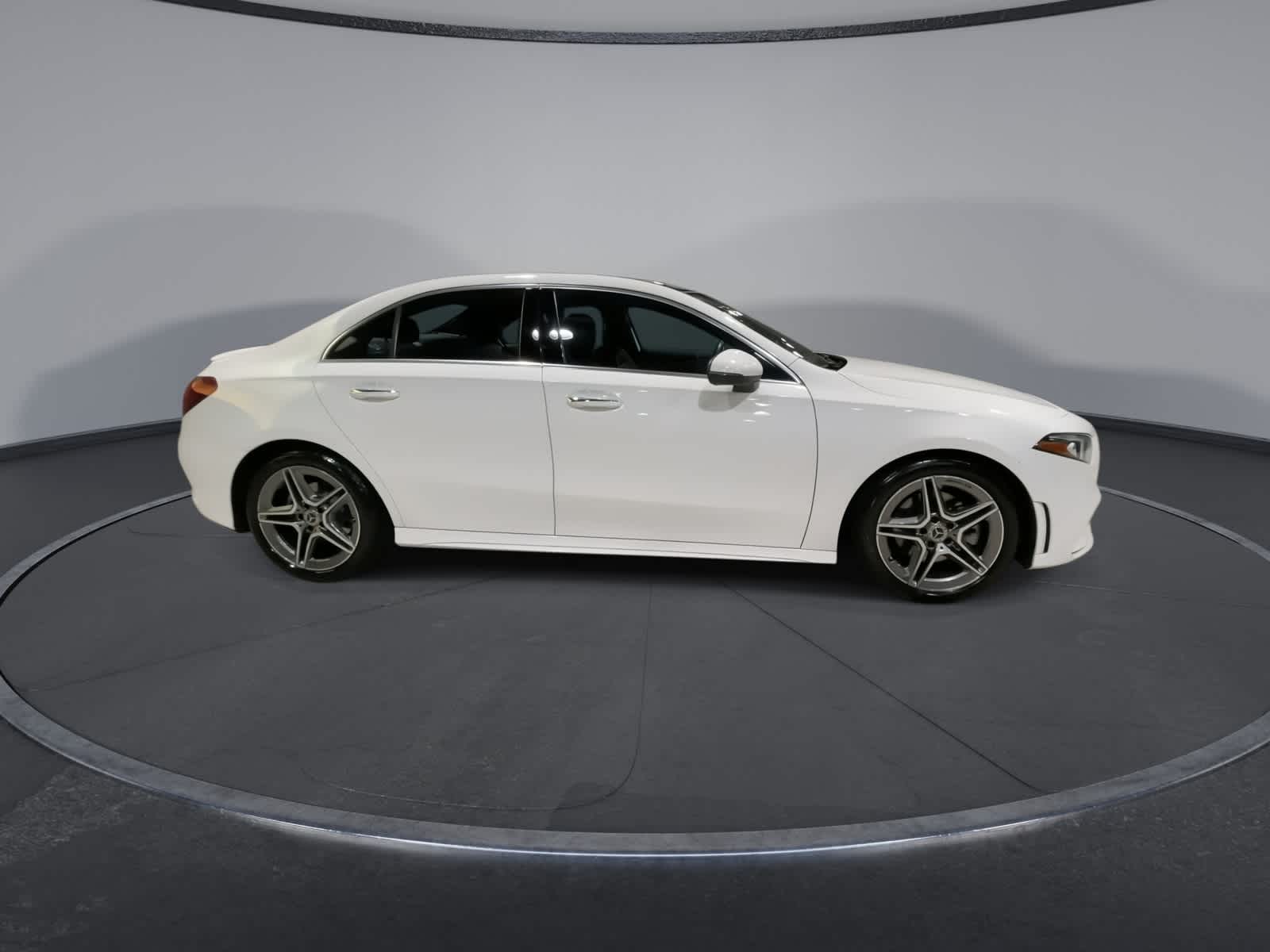 Thumbnail: 2022 Mercedes-Benz A-Class - 13