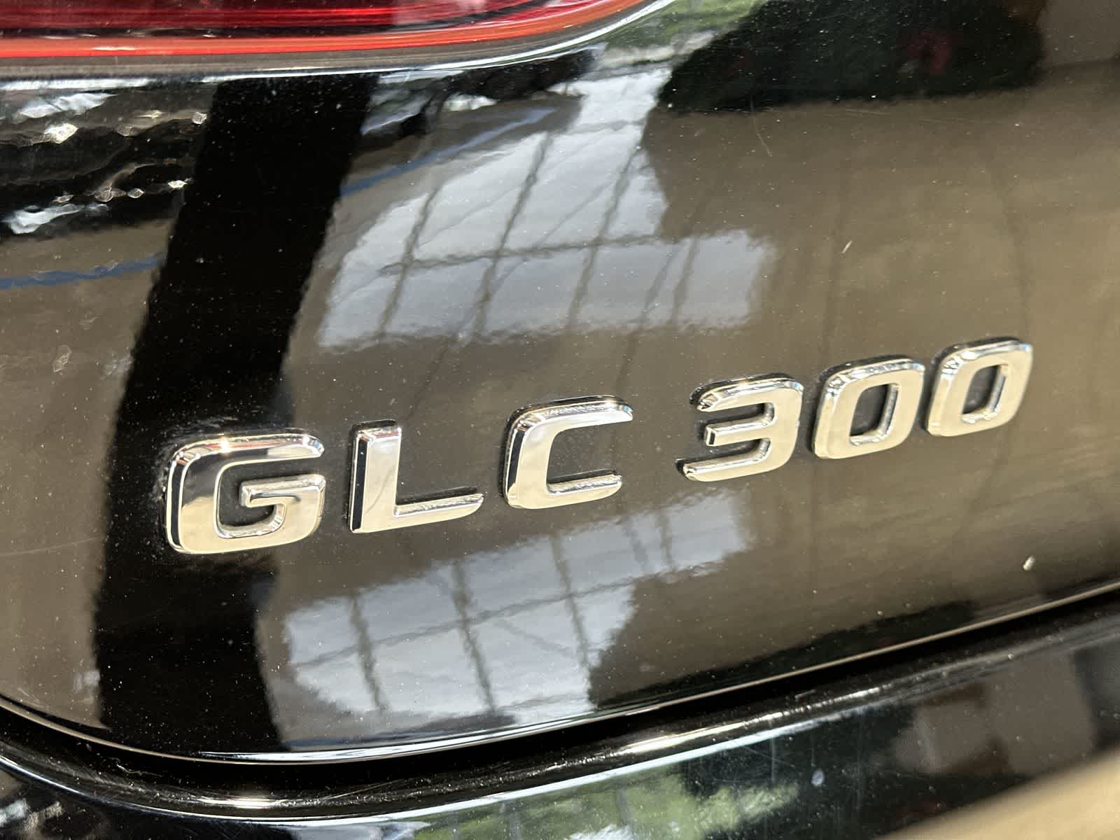 Thumbnail: 2023 Mercedes-Benz GLC - 19