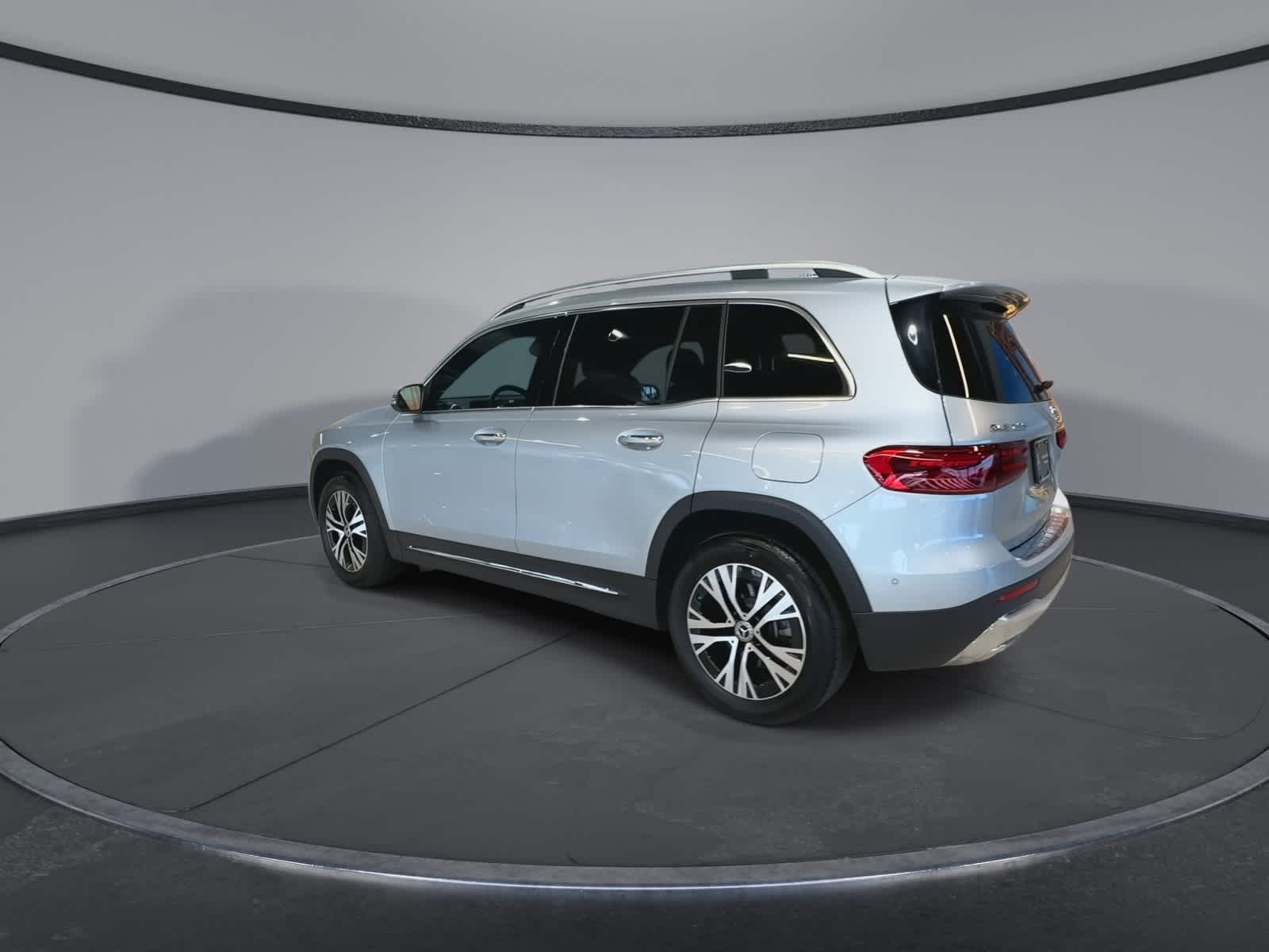 Thumbnail: 2026 Mercedes-Benz GLB - 8