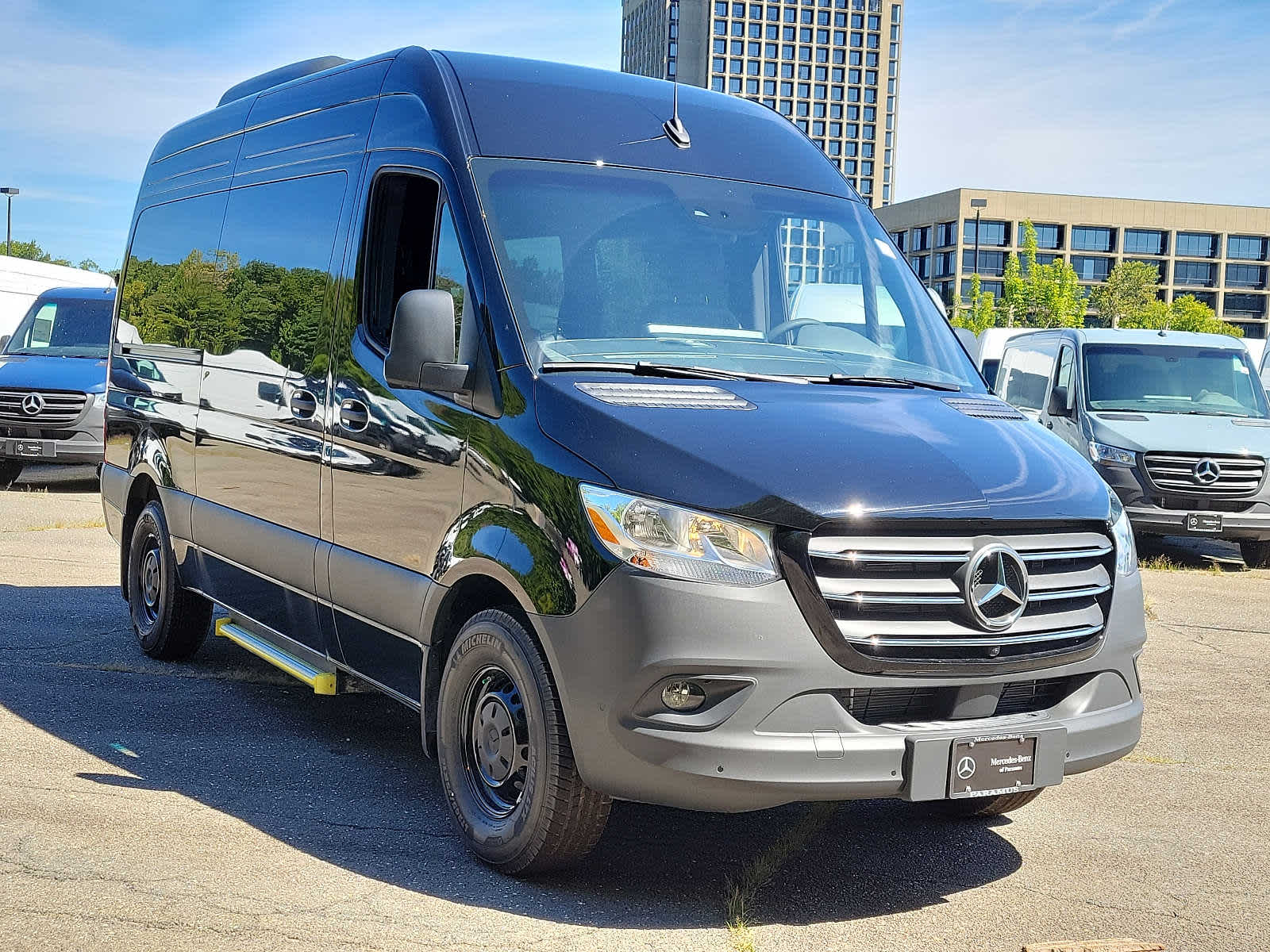 Thumbnail: 2024 Mercedes-Benz Sprinter - 2