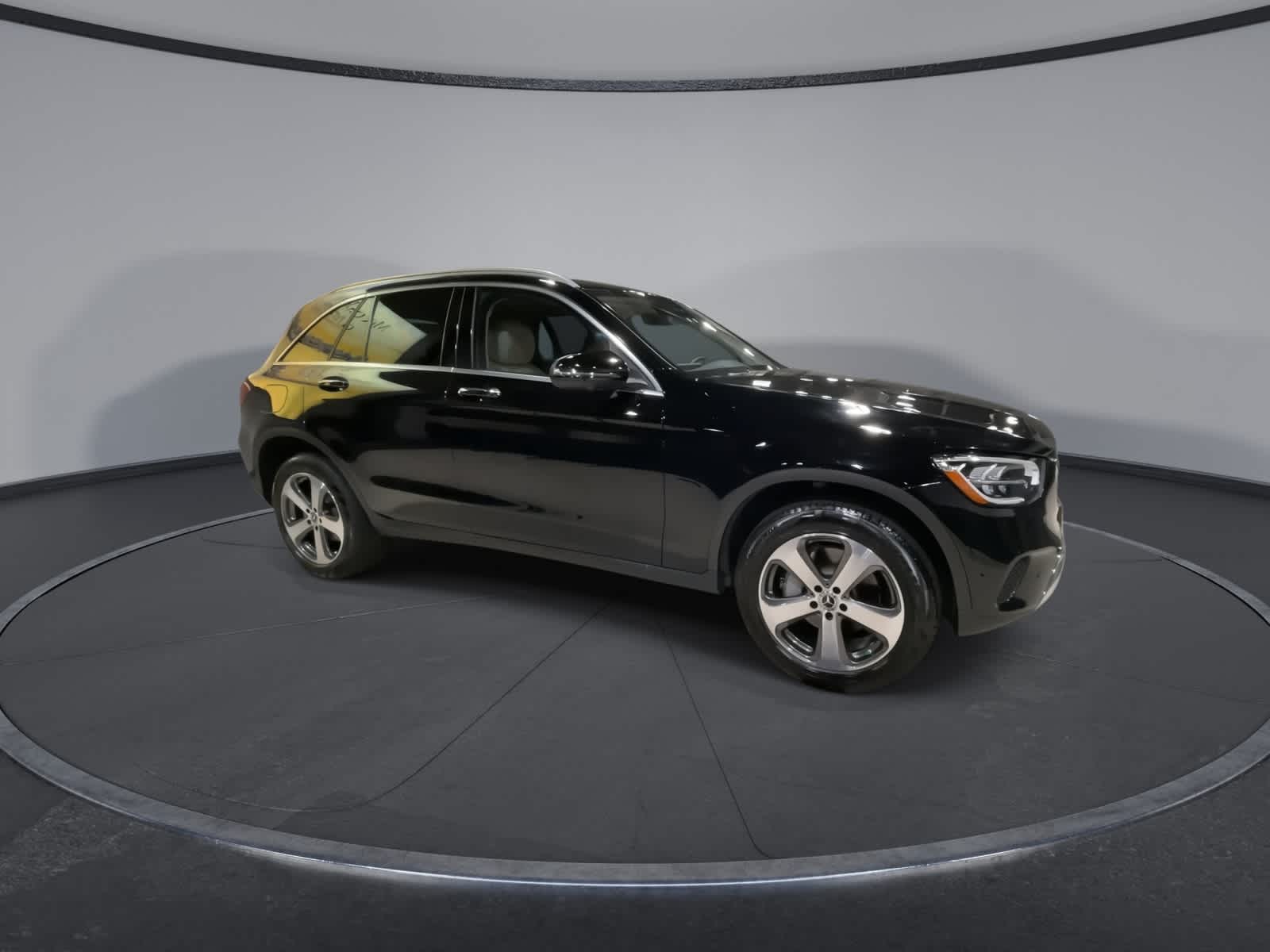 Thumbnail: 2022 Mercedes-Benz GLC - 2