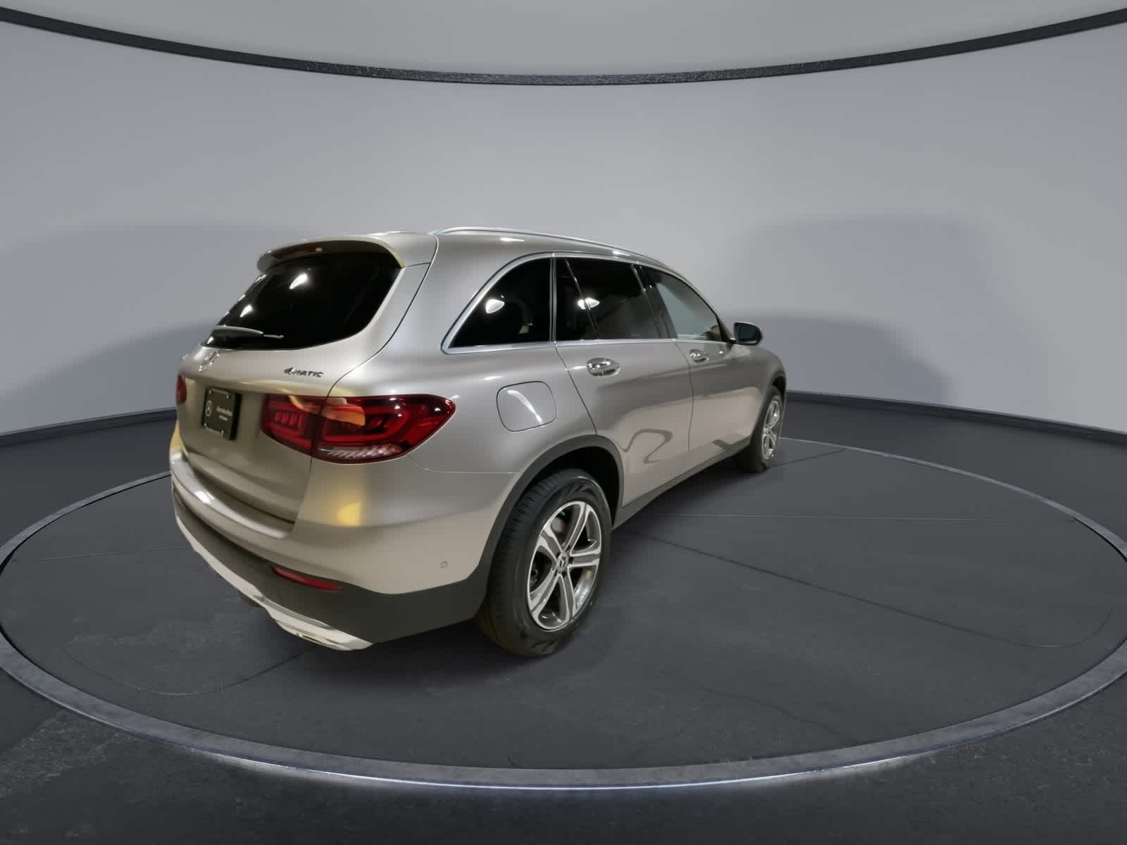 Thumbnail: 2022 Mercedes-Benz GLC - 11