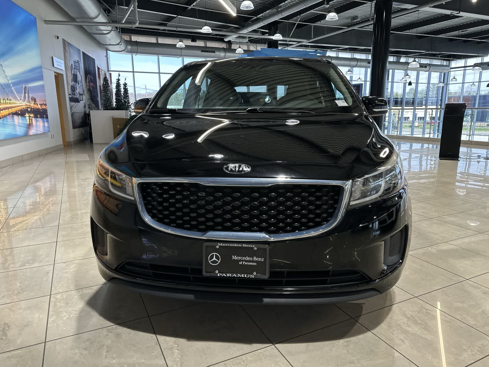 Thumbnail: 2015 Kia Sedona - 18