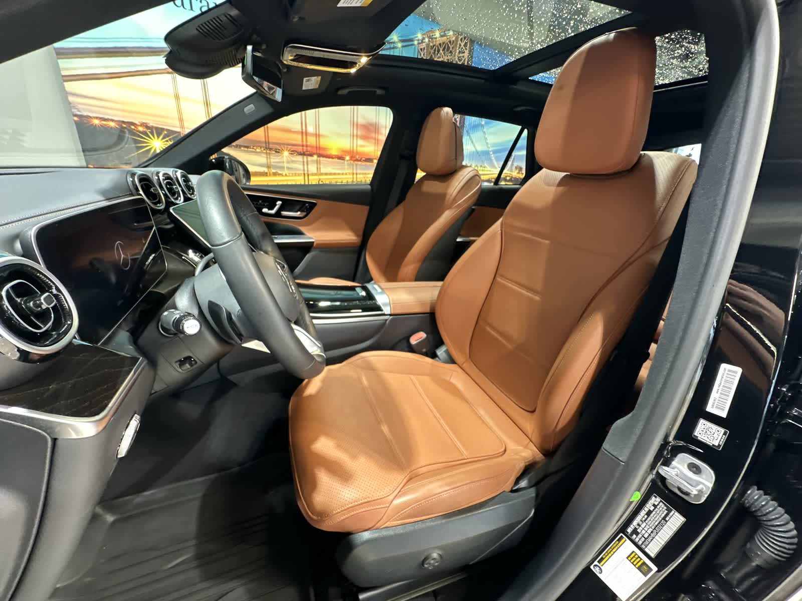 Thumbnail: 2023 Mercedes-Benz GLC - 23