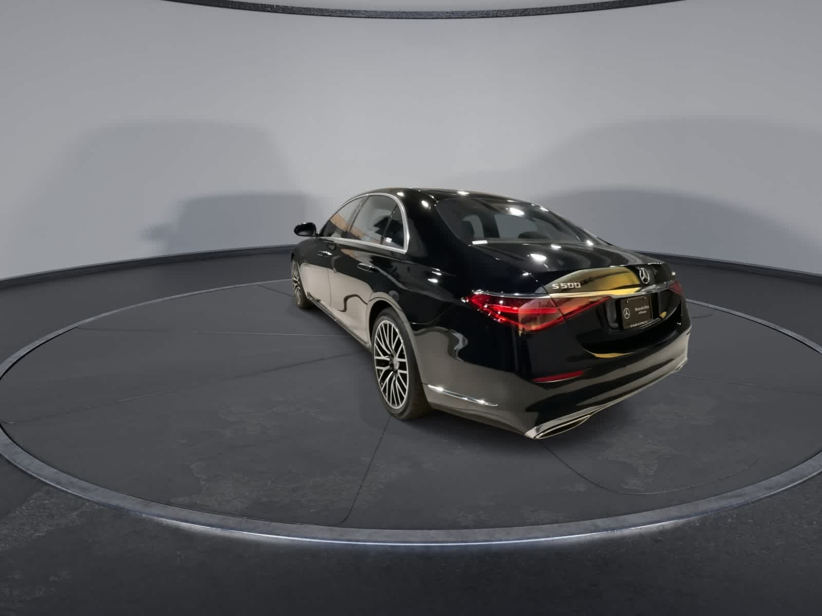 Thumbnail: 2023 Mercedes-Benz S-Class - 9