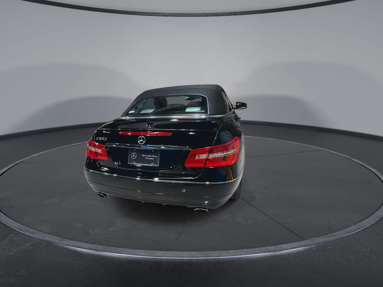 Thumbnail: 2013 Mercedes-Benz E-Class - 10