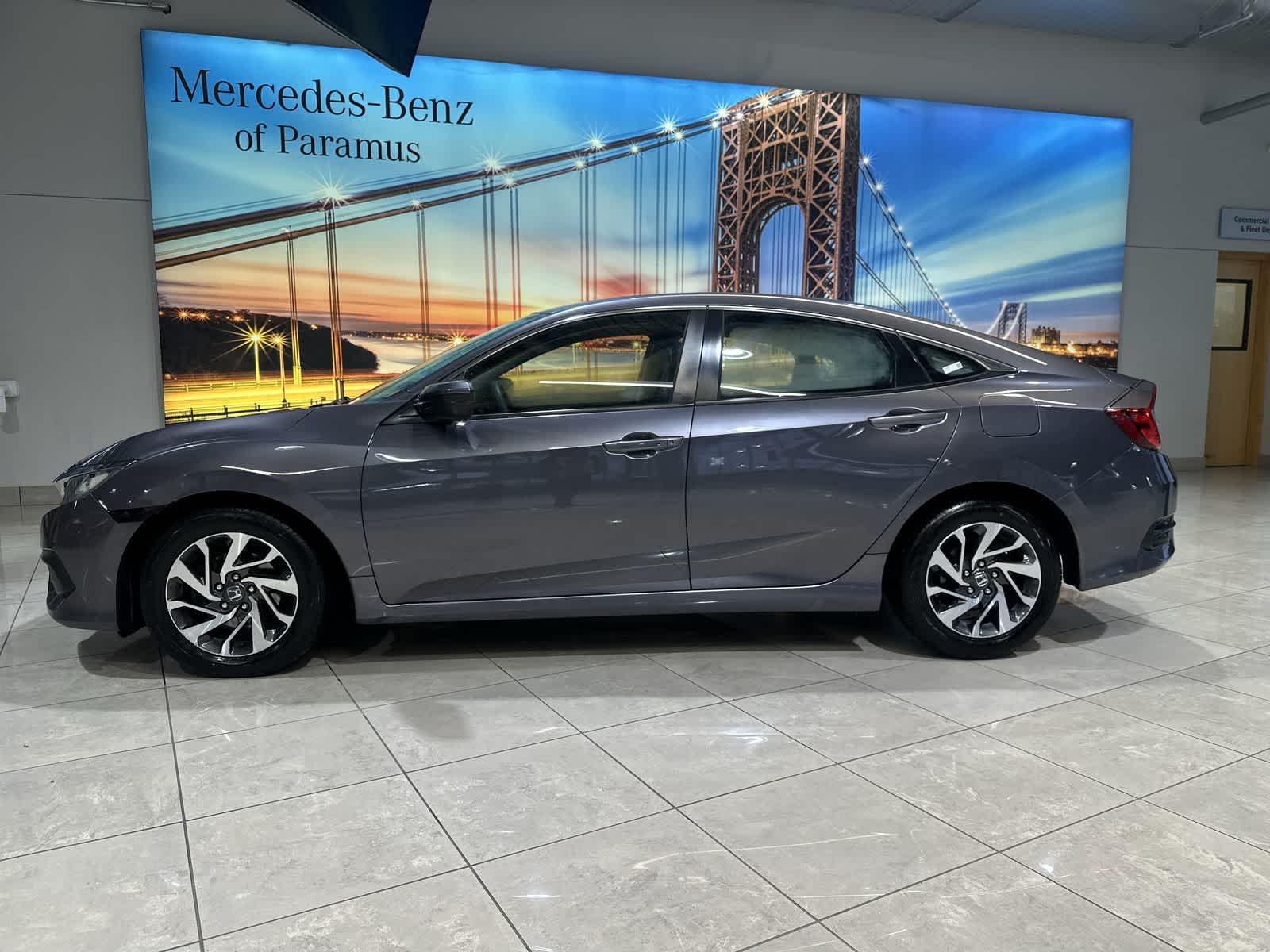 Thumbnail: 2016 Honda Civic - 15