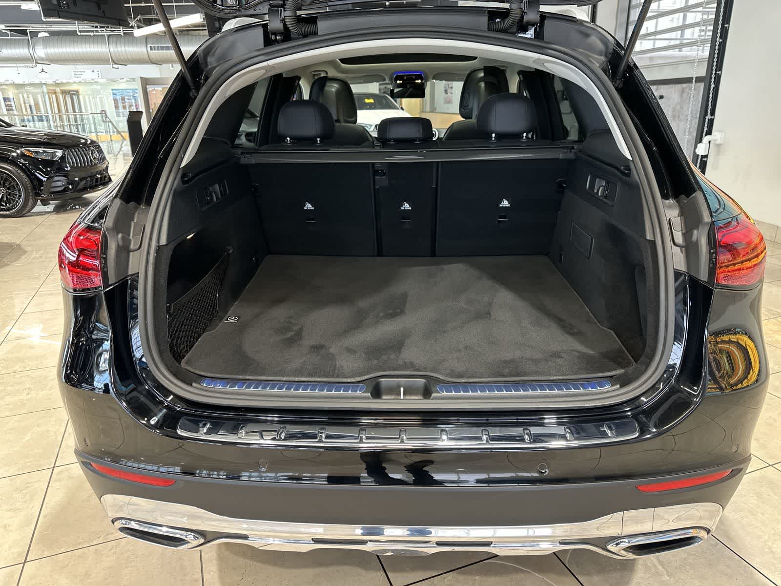 Thumbnail: 2023 Mercedes-Benz GLC - 31