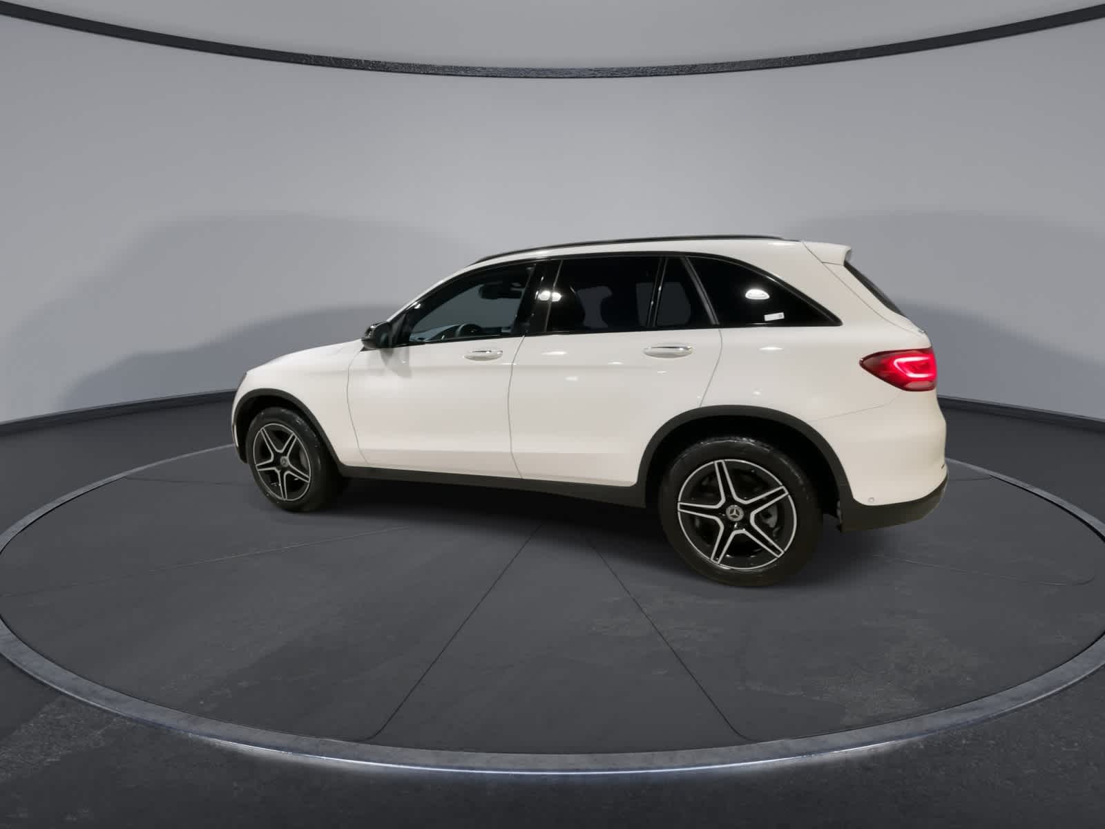 Thumbnail: 2022 Mercedes-Benz GLC - 8