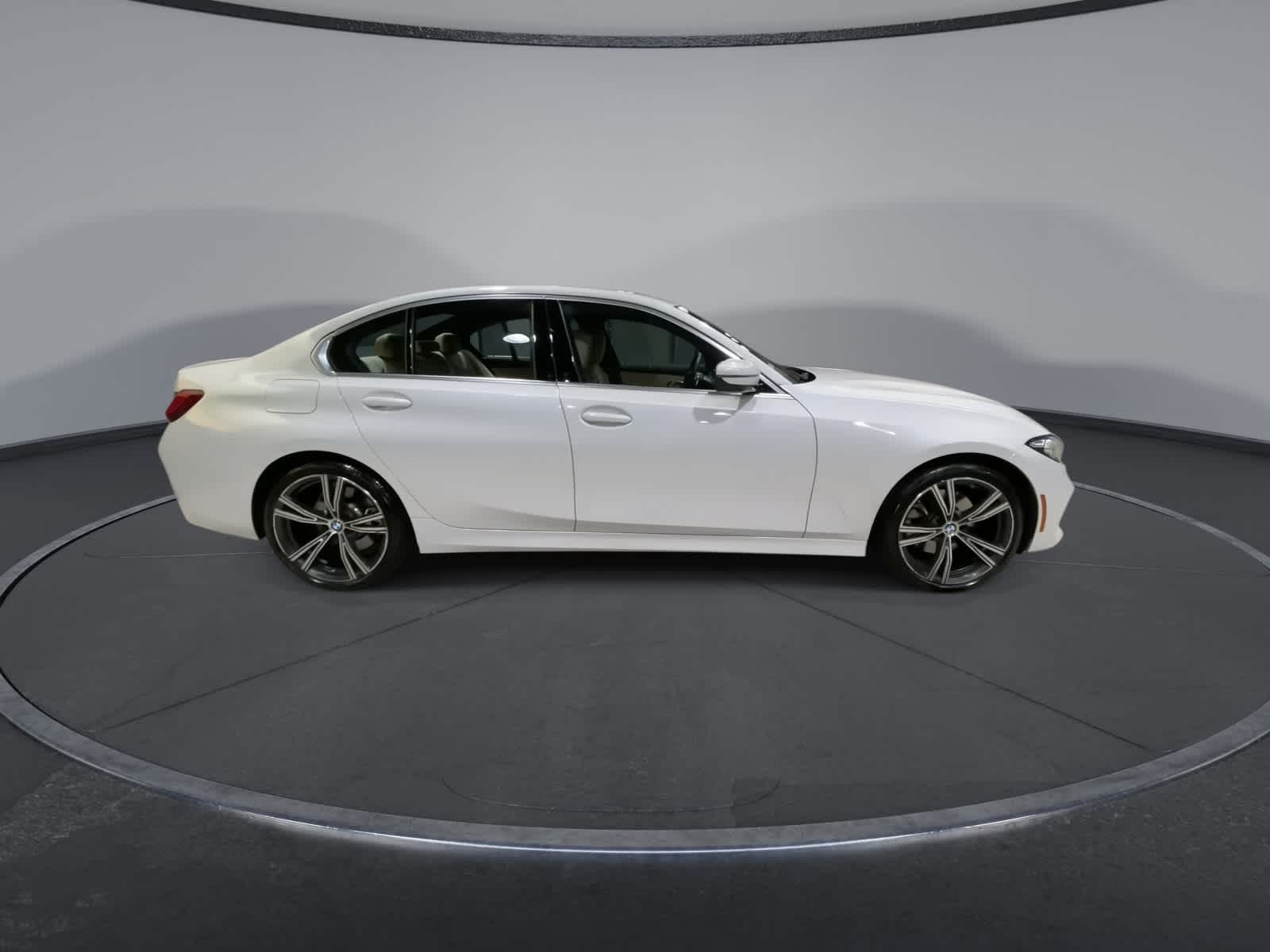 Thumbnail: 2024 BMW 3 Series - 13