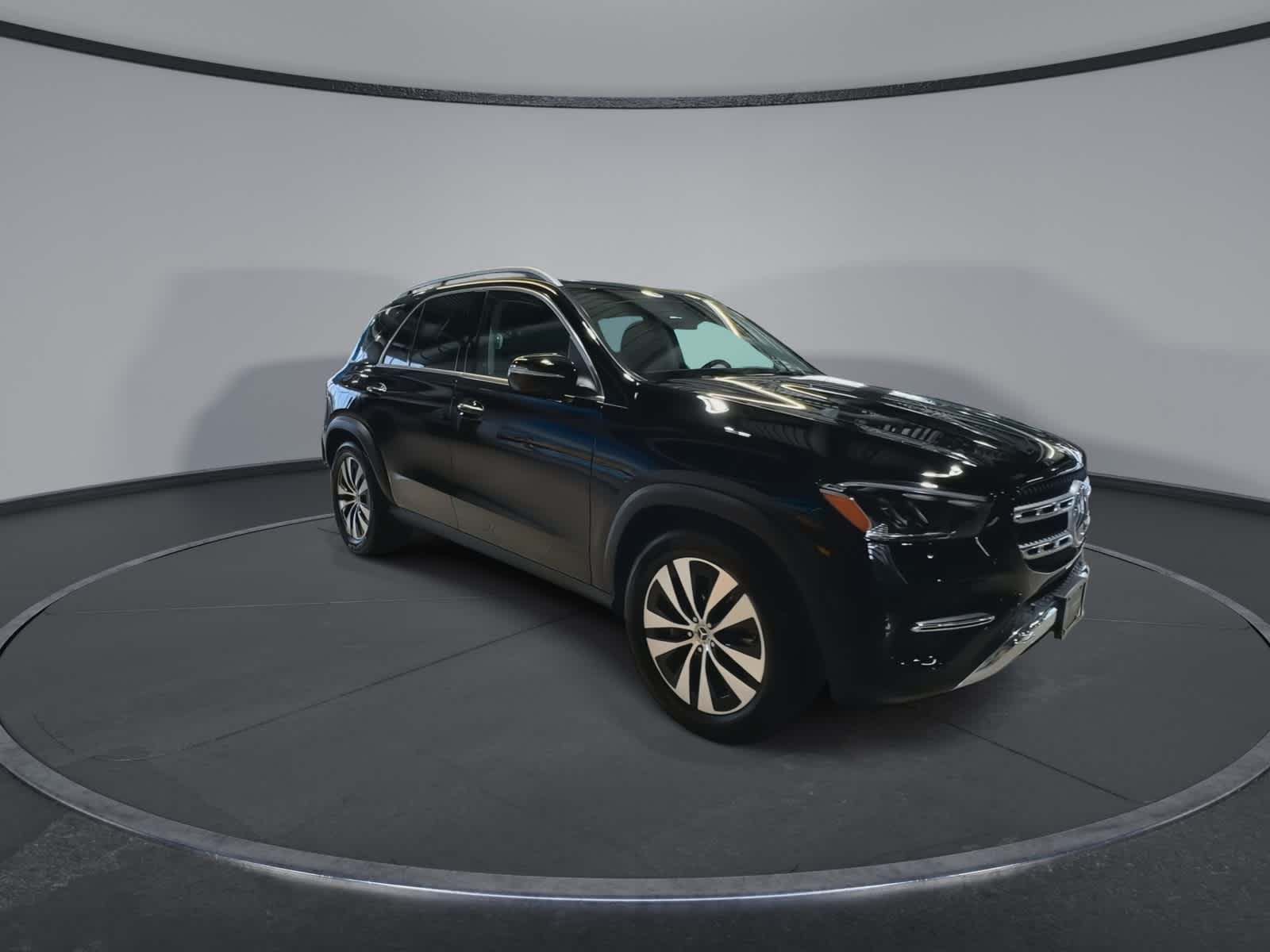 Thumbnail: 2026 Mercedes-Benz GLE - 2