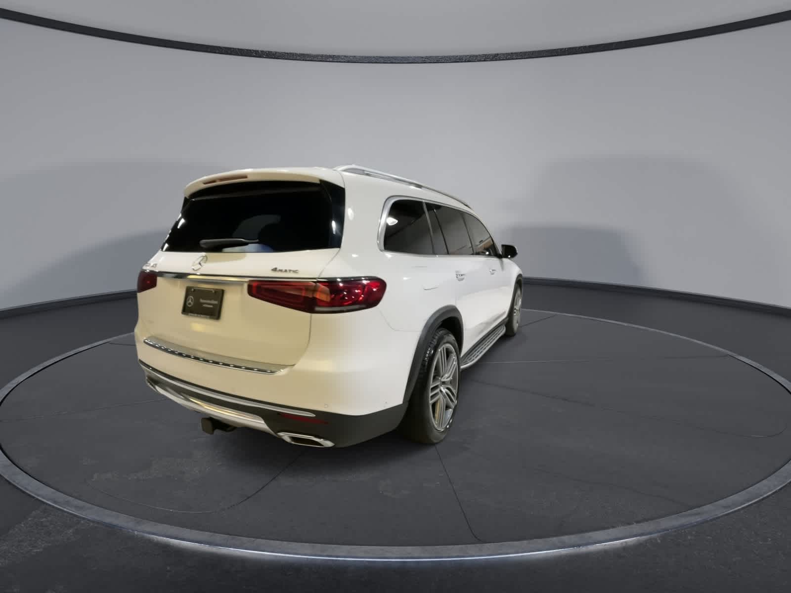 Thumbnail: 2023 Mercedes-Benz GLS - 11