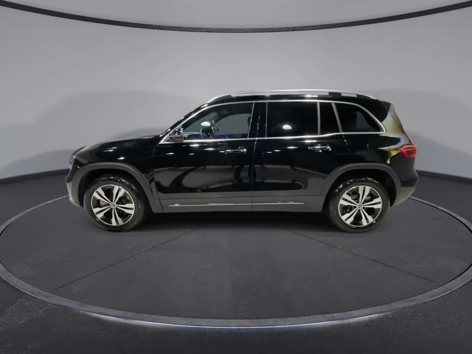 Thumbnail: 2025 Mercedes-Benz GLB - 7