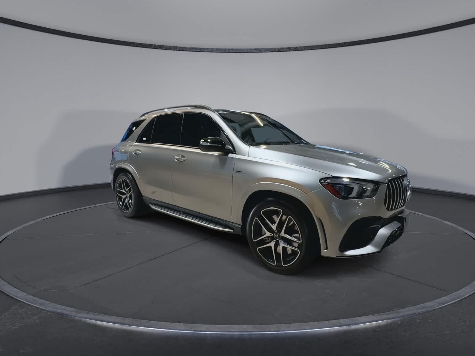 Thumbnail: 2021 Mercedes-Benz GLE - 2