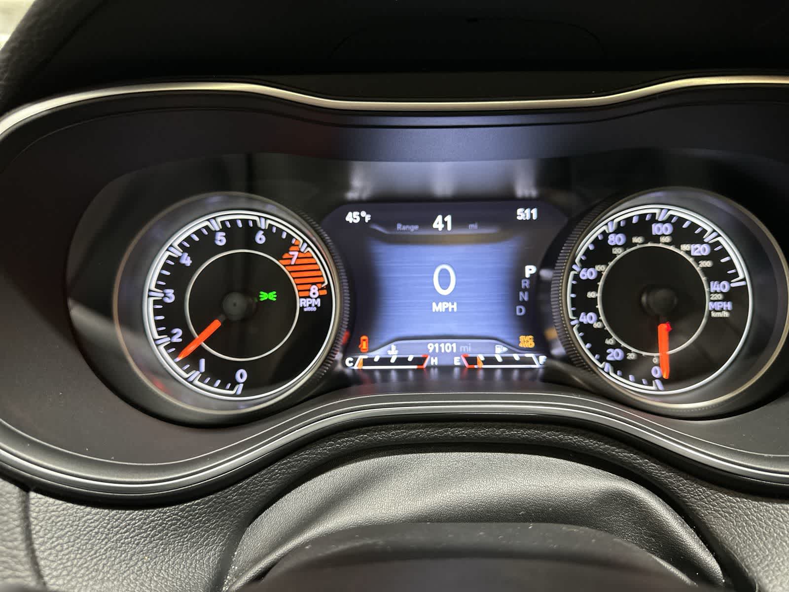 Thumbnail: 2019 Jeep Cherokee - 30