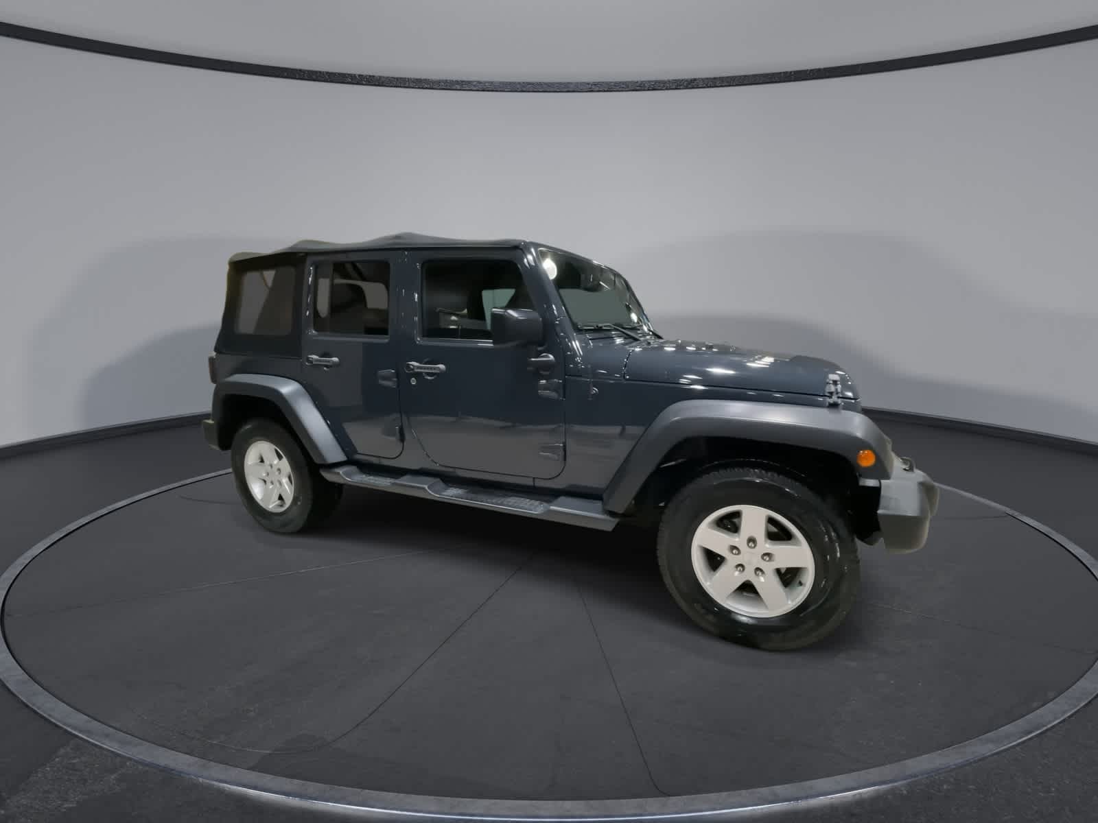 Thumbnail: 2016 Jeep Wrangler - 2