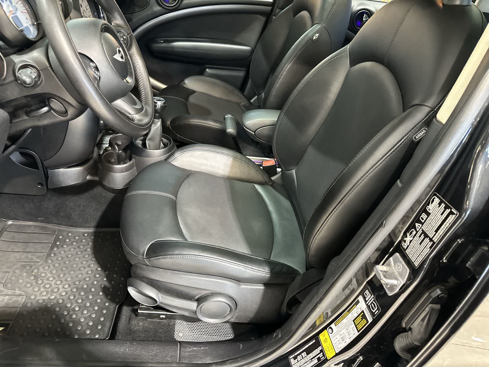 Thumbnail: 2014 MINI Cooper Countryman - 23