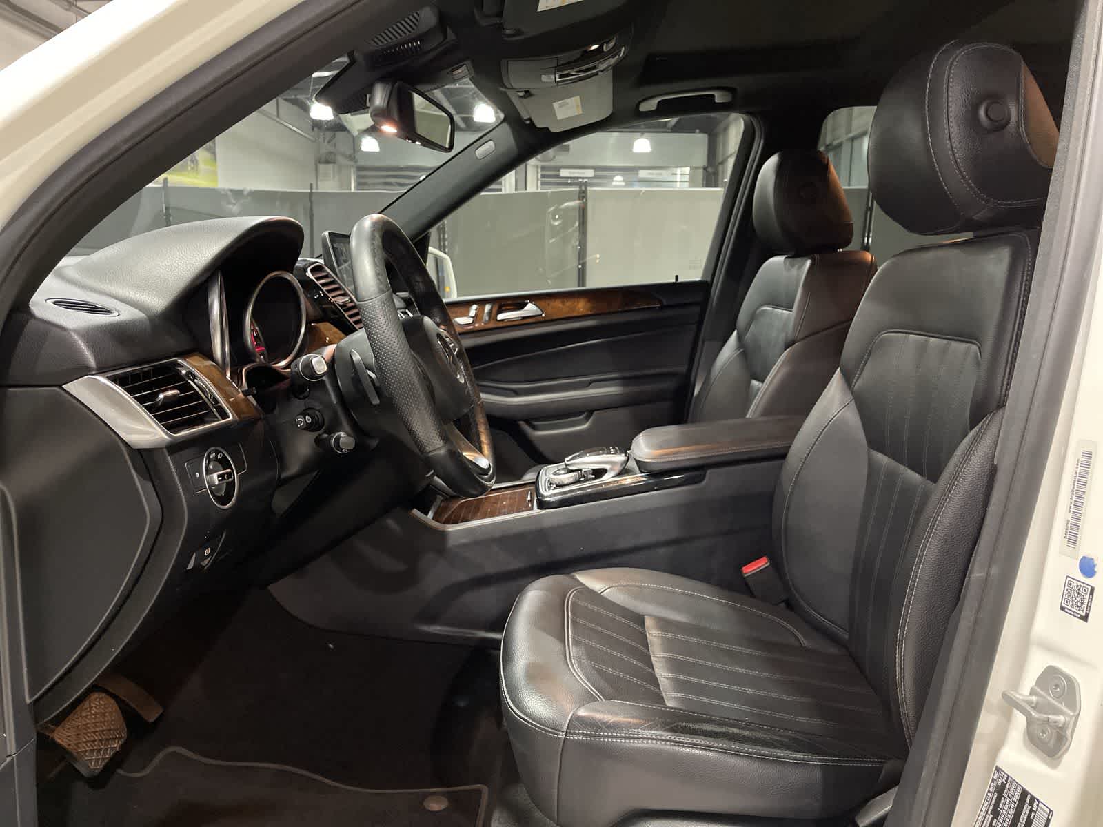 Thumbnail: 2016 Mercedes-Benz GLE - 14