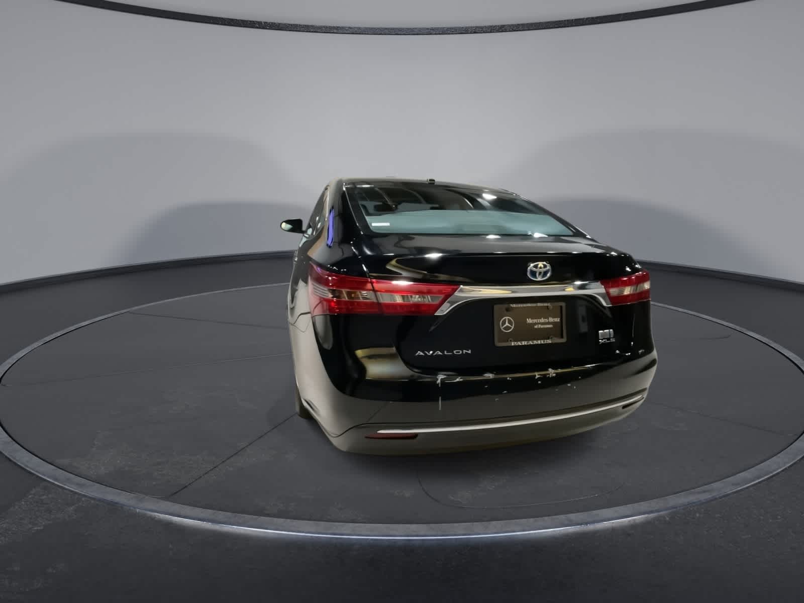 Thumbnail: 2016 Toyota Avalon - 9