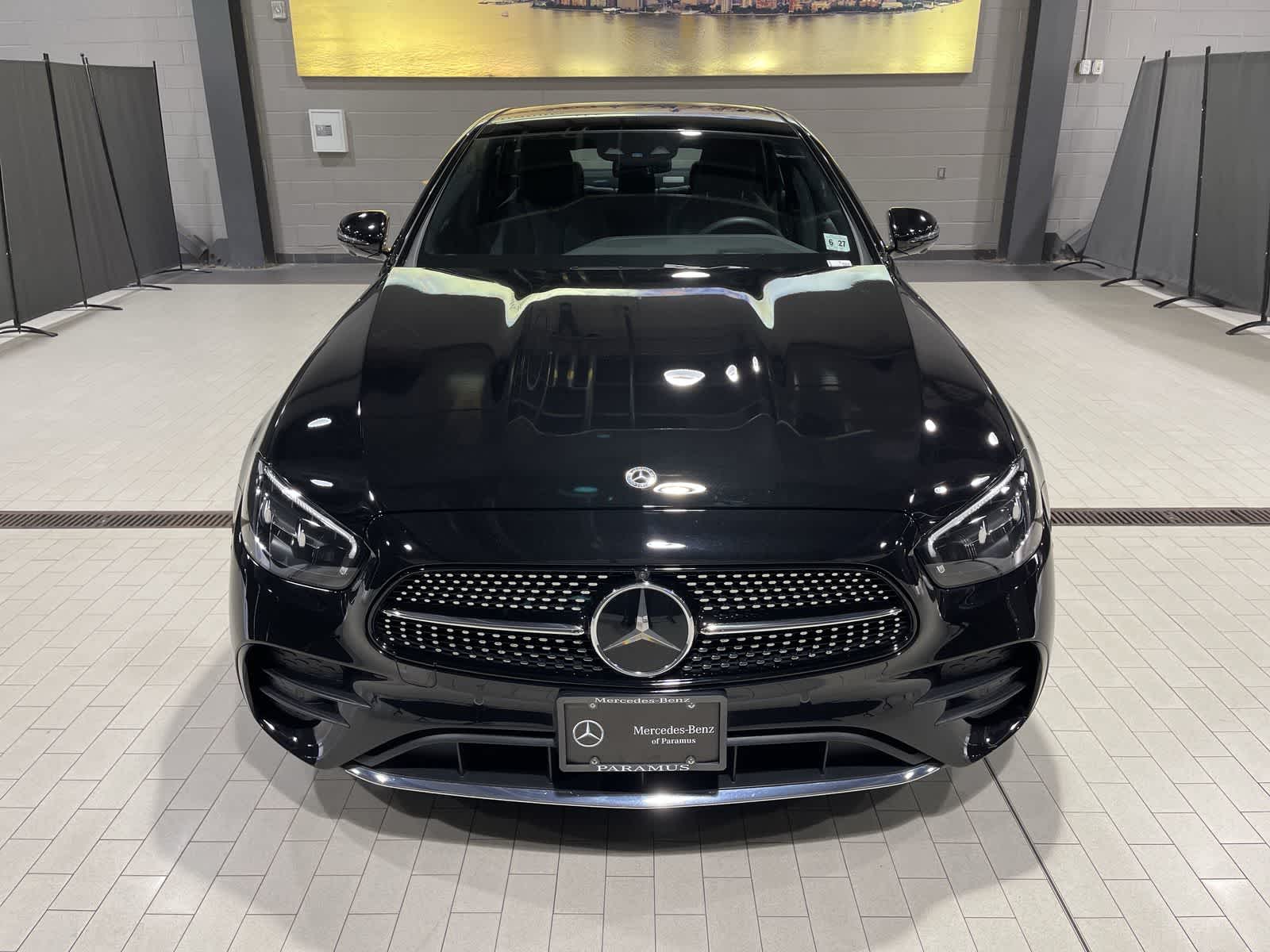 Thumbnail: 2022 Mercedes-Benz E-Class - 18