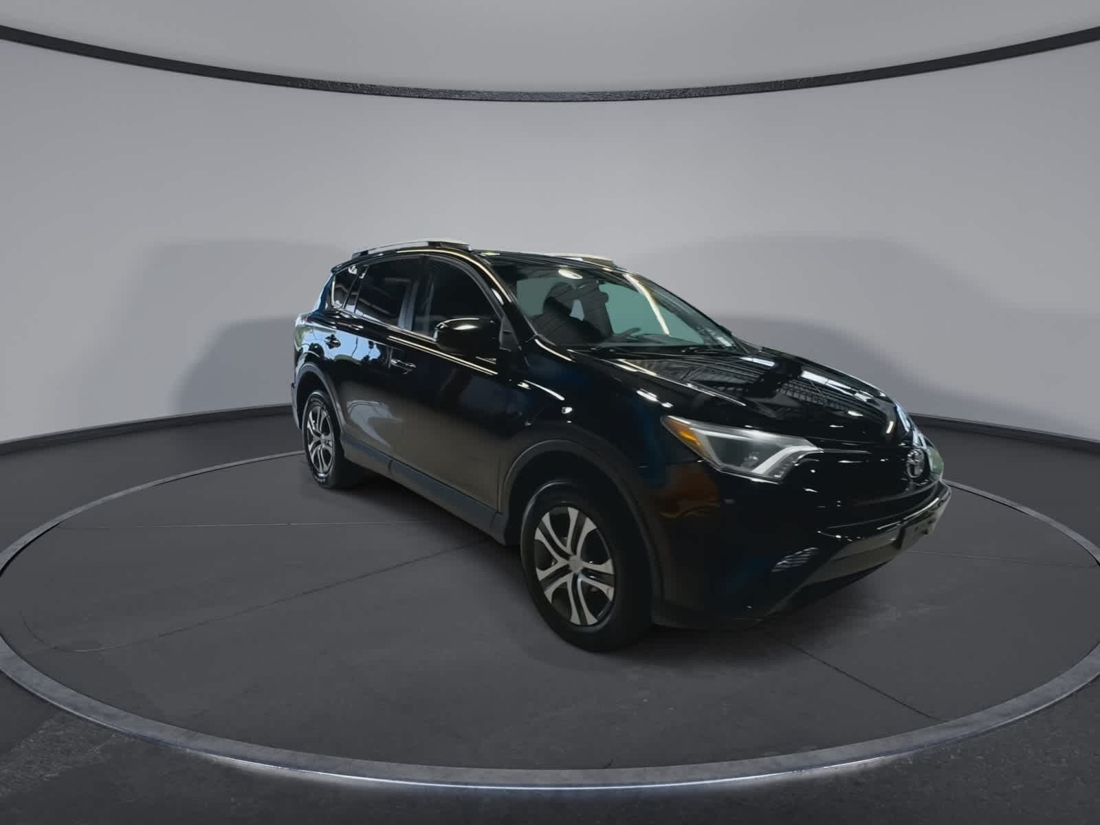 Thumbnail: 2016 Toyota RAV4 - 4