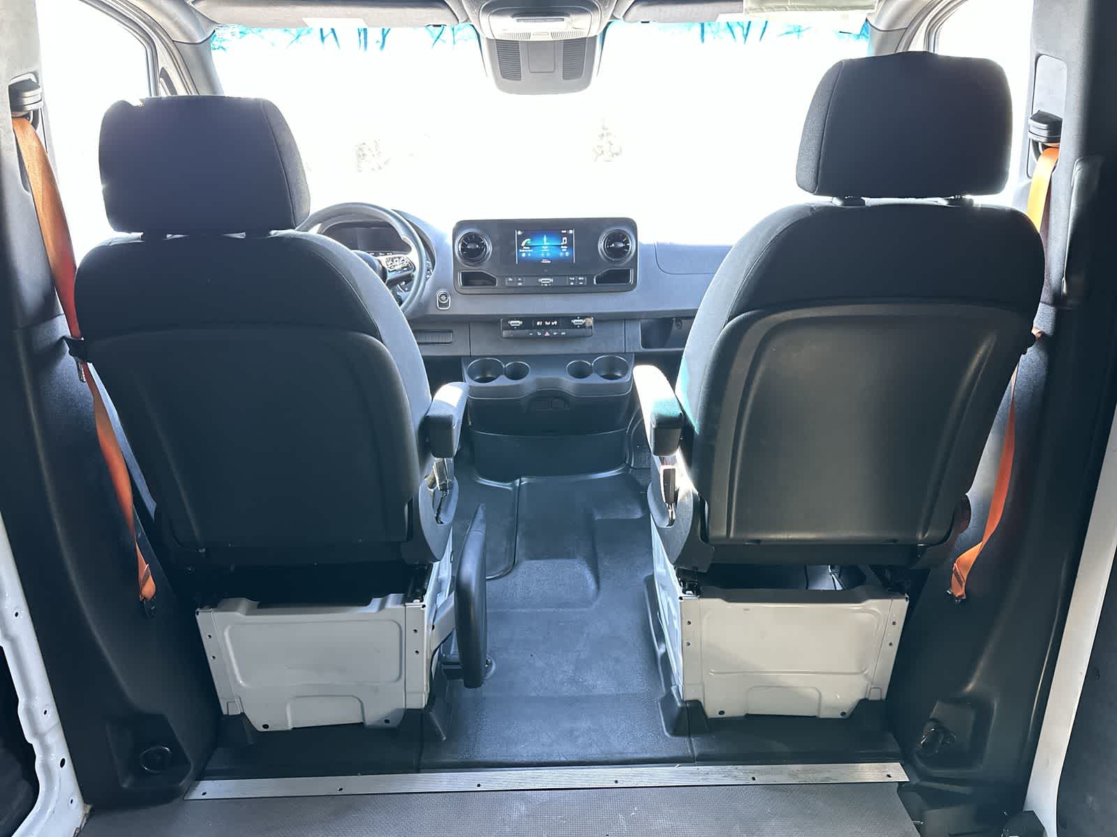 Thumbnail: 2023 Mercedes-Benz Sprinter - 12