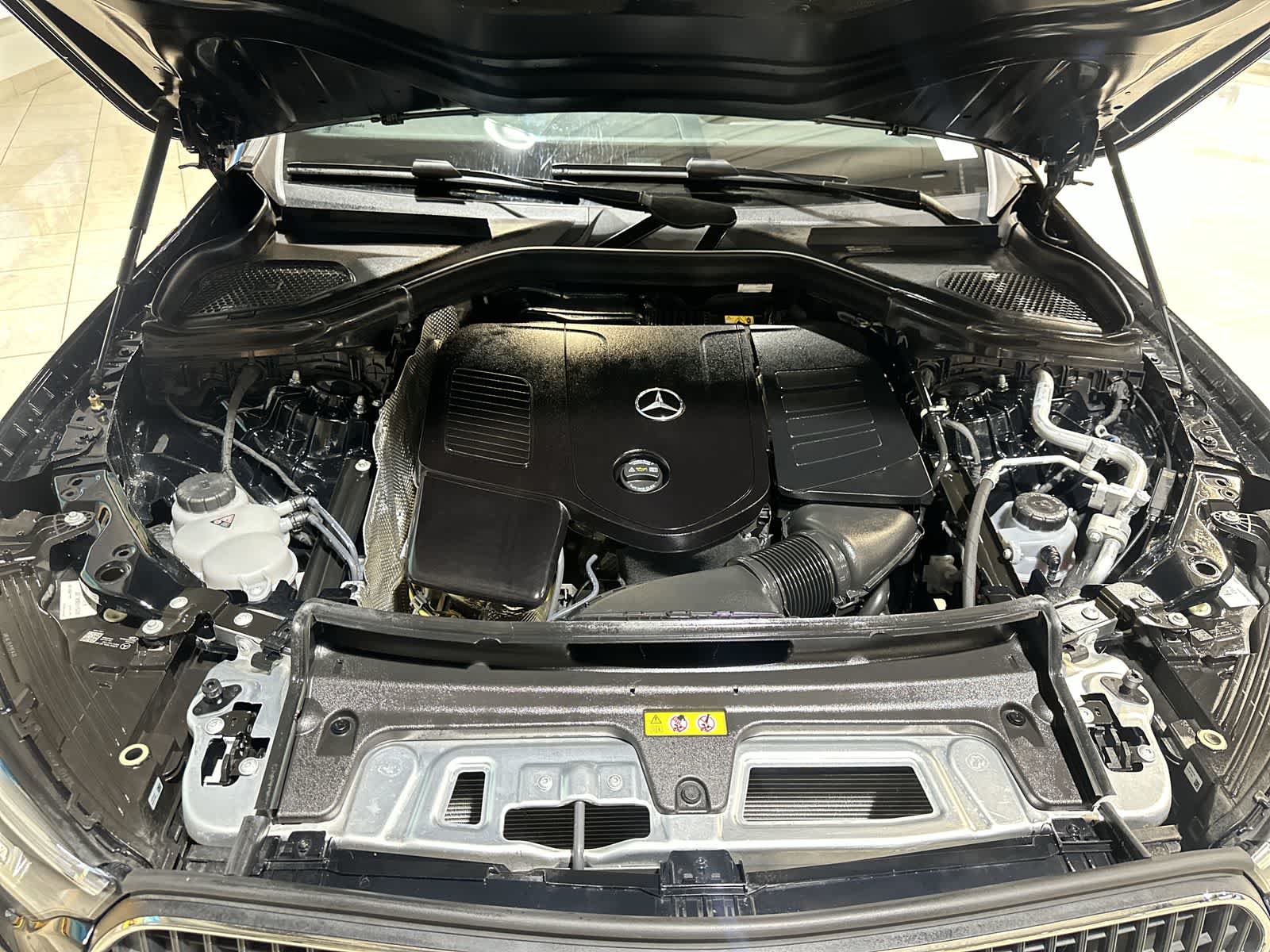 Thumbnail: 2025 Mercedes-Benz GLC - 21