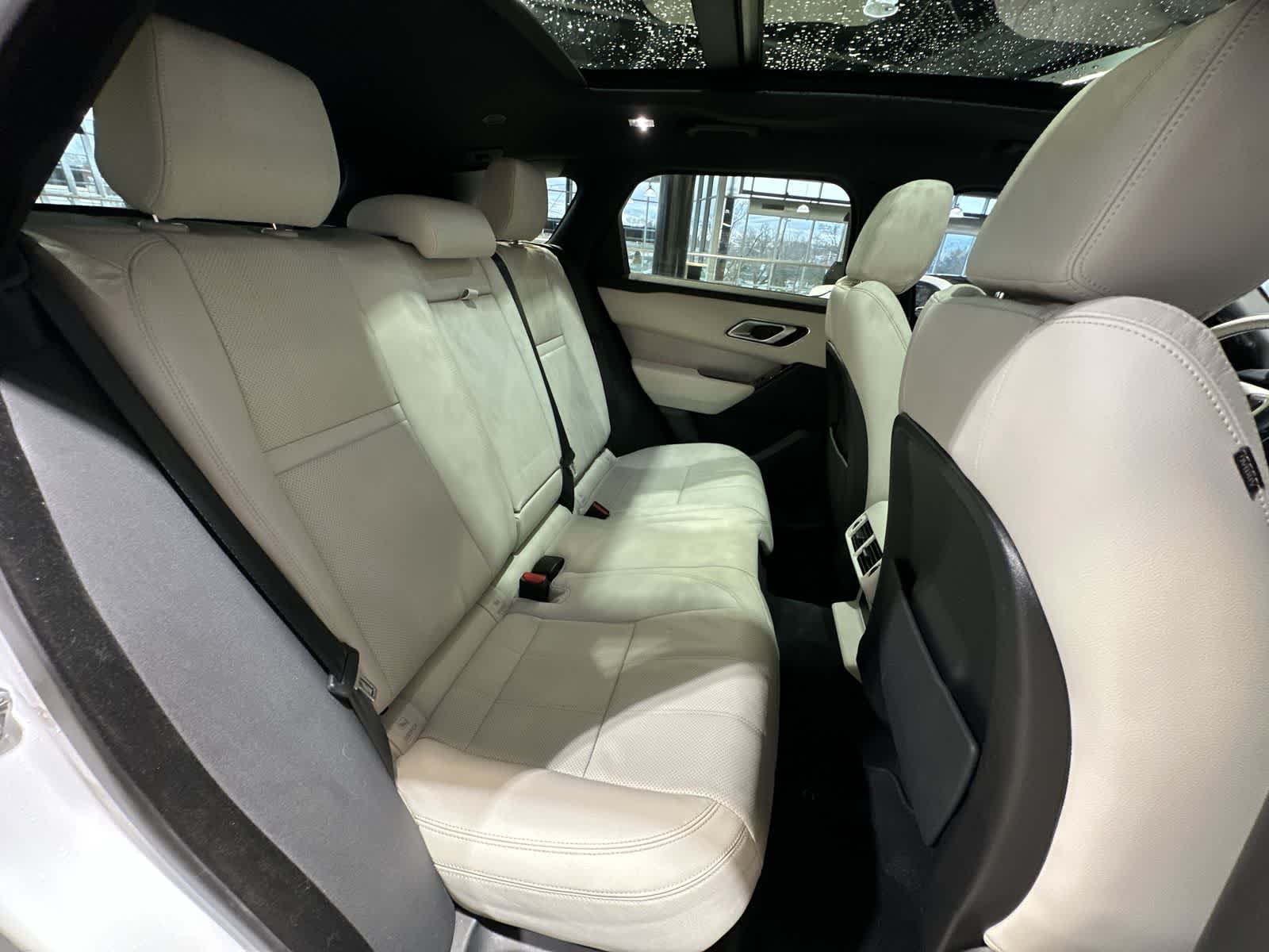 Thumbnail: 2021 Land Rover Range Rover Velar - 25