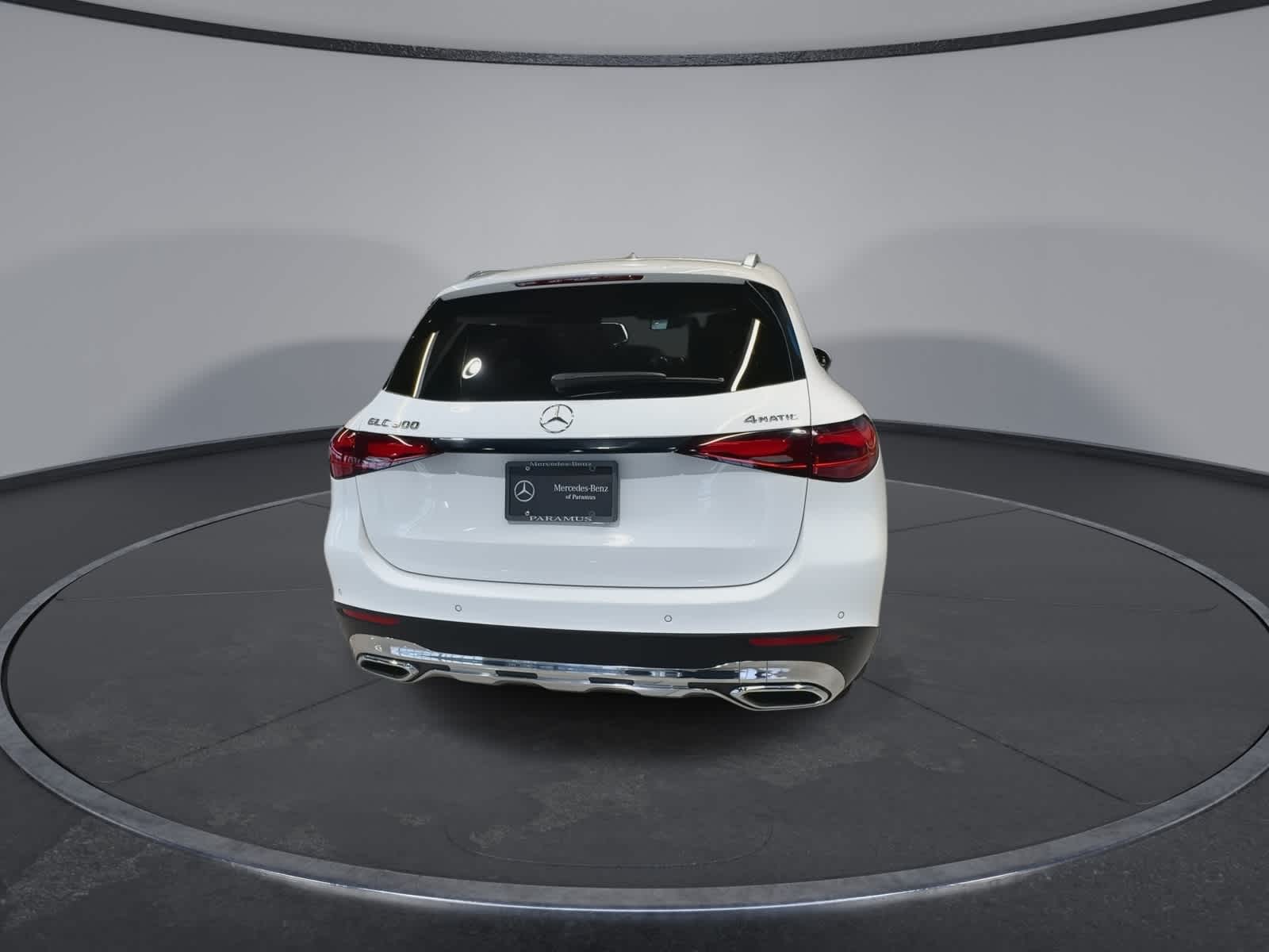 Thumbnail: 2024 Mercedes-Benz GLC - 10