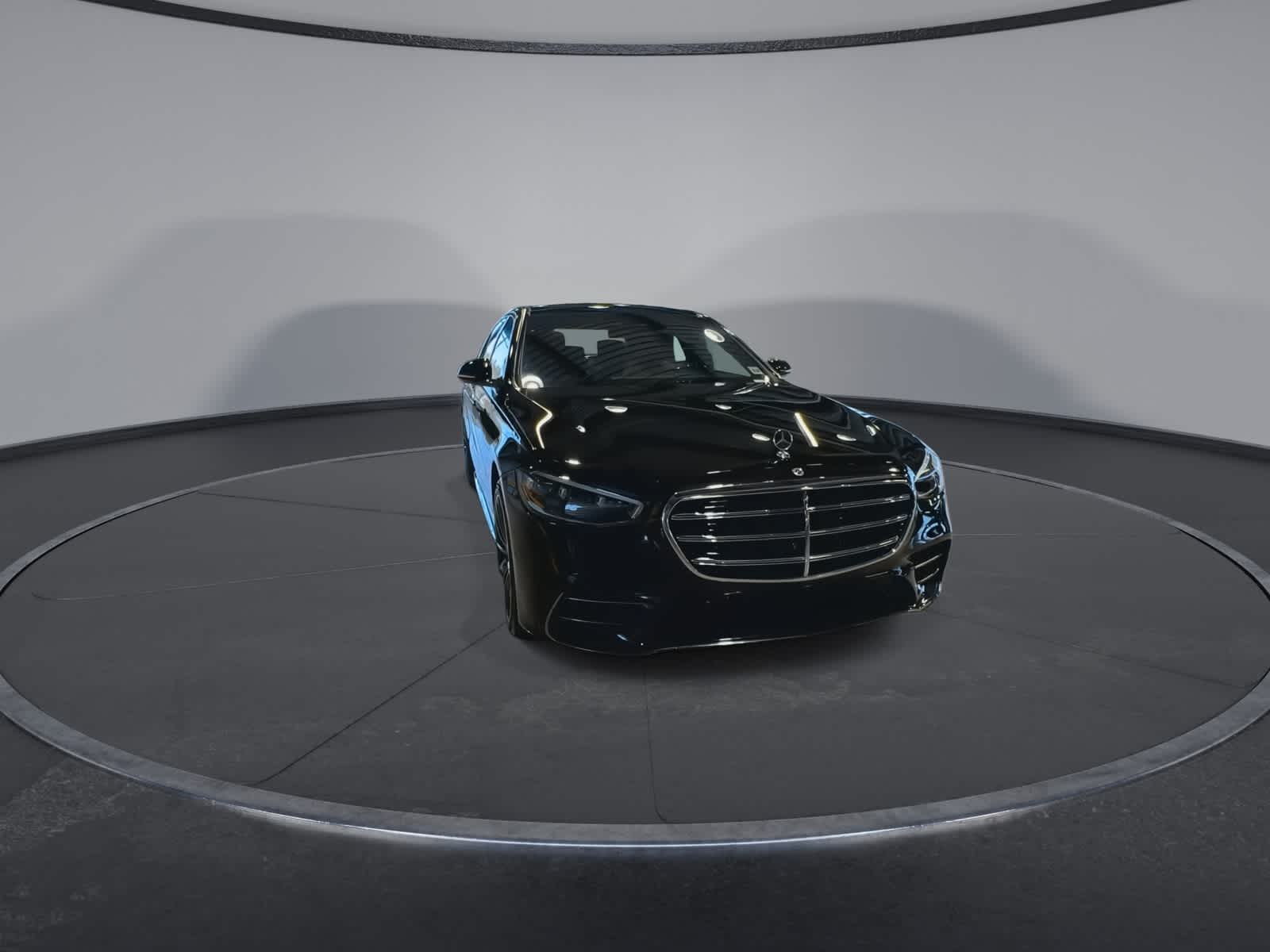 Thumbnail: 2023 Mercedes-Benz S-Class - 5