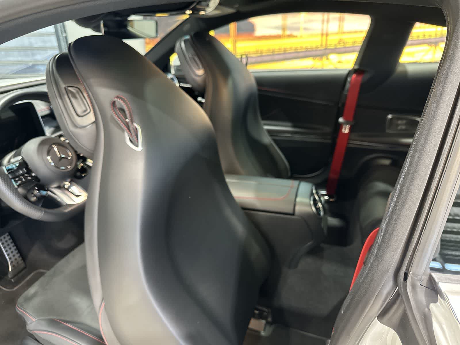 Thumbnail: 2025 Mercedes-Benz CLE - 24