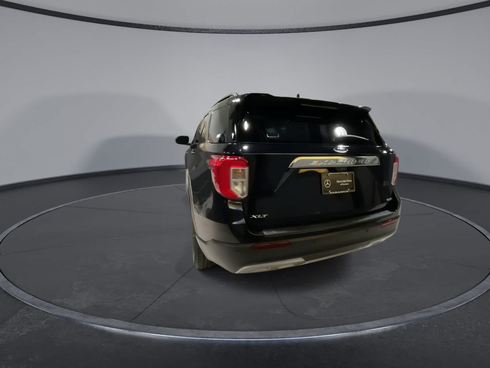 Thumbnail: 2020 Ford Explorer - 9