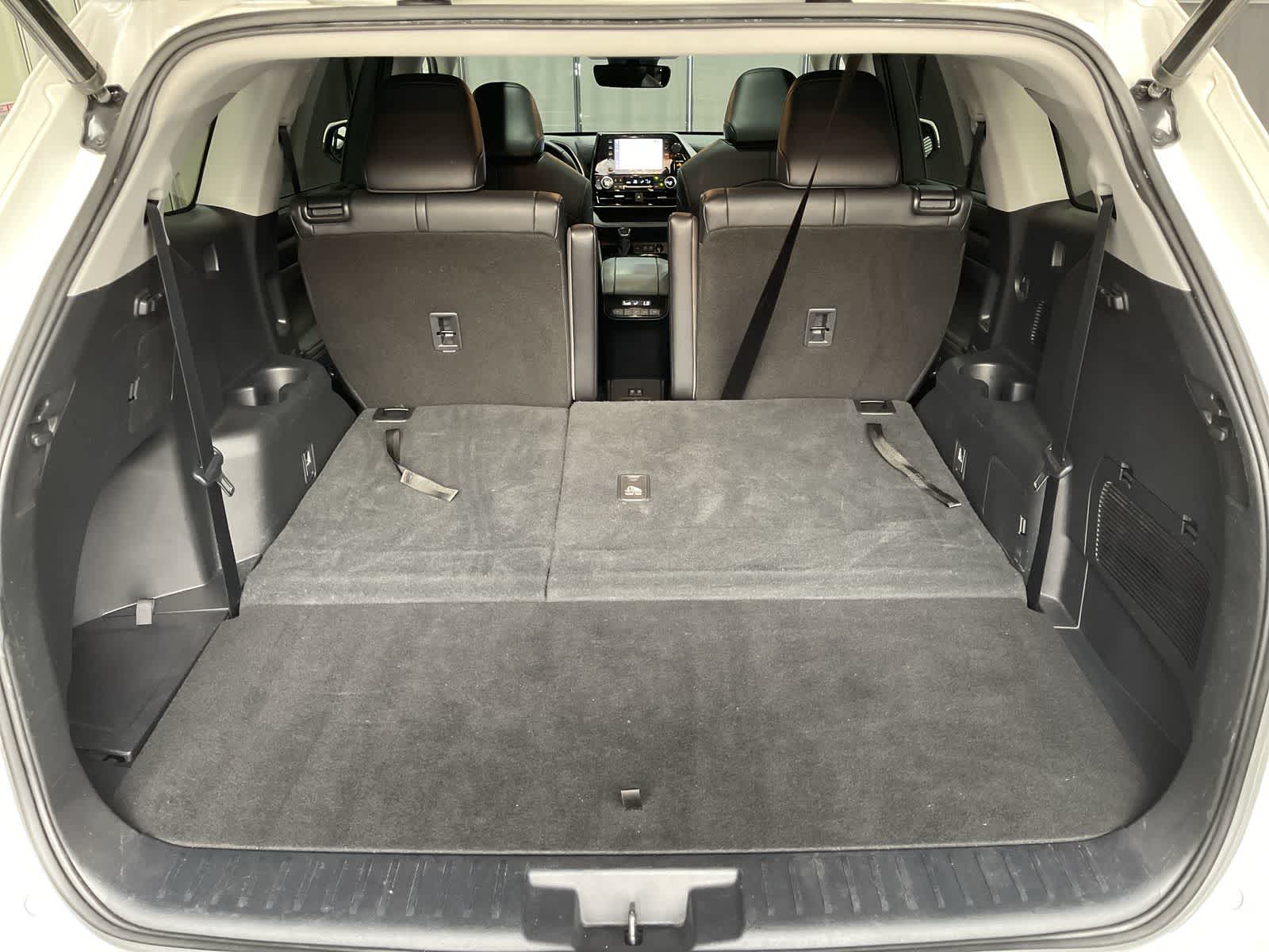2020 Toyota Highlander XLE 31