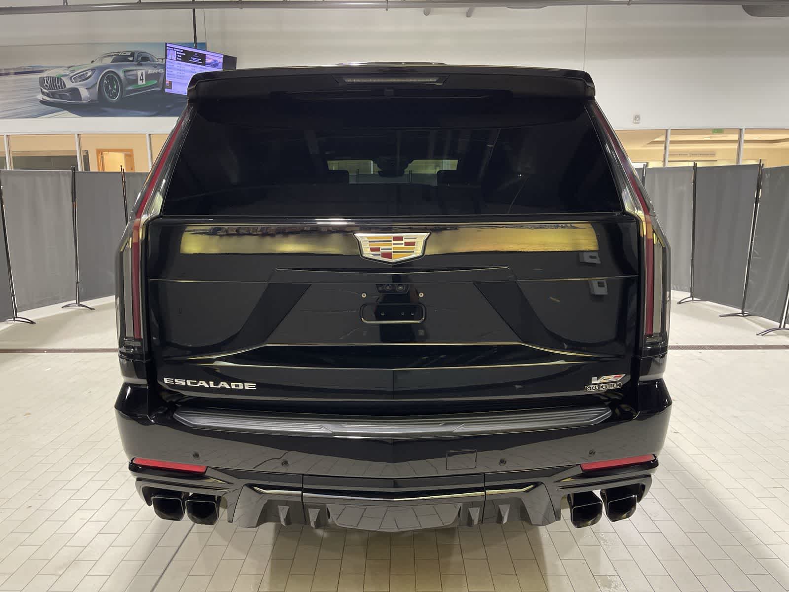 Thumbnail: 2025 Cadillac Escalade - 17