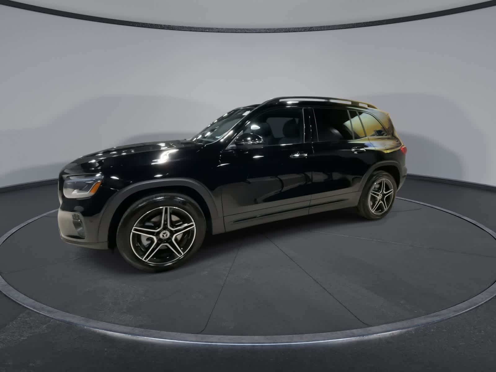 Thumbnail: 2025 Mercedes-Benz GLB - 6