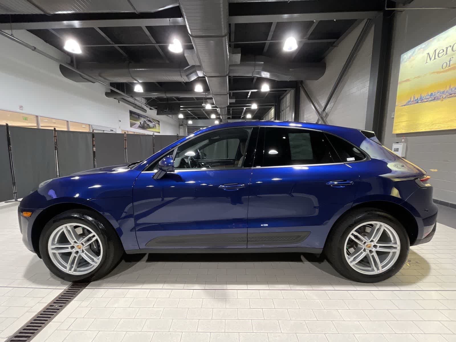 Thumbnail: 2024 Porsche Macan - 15